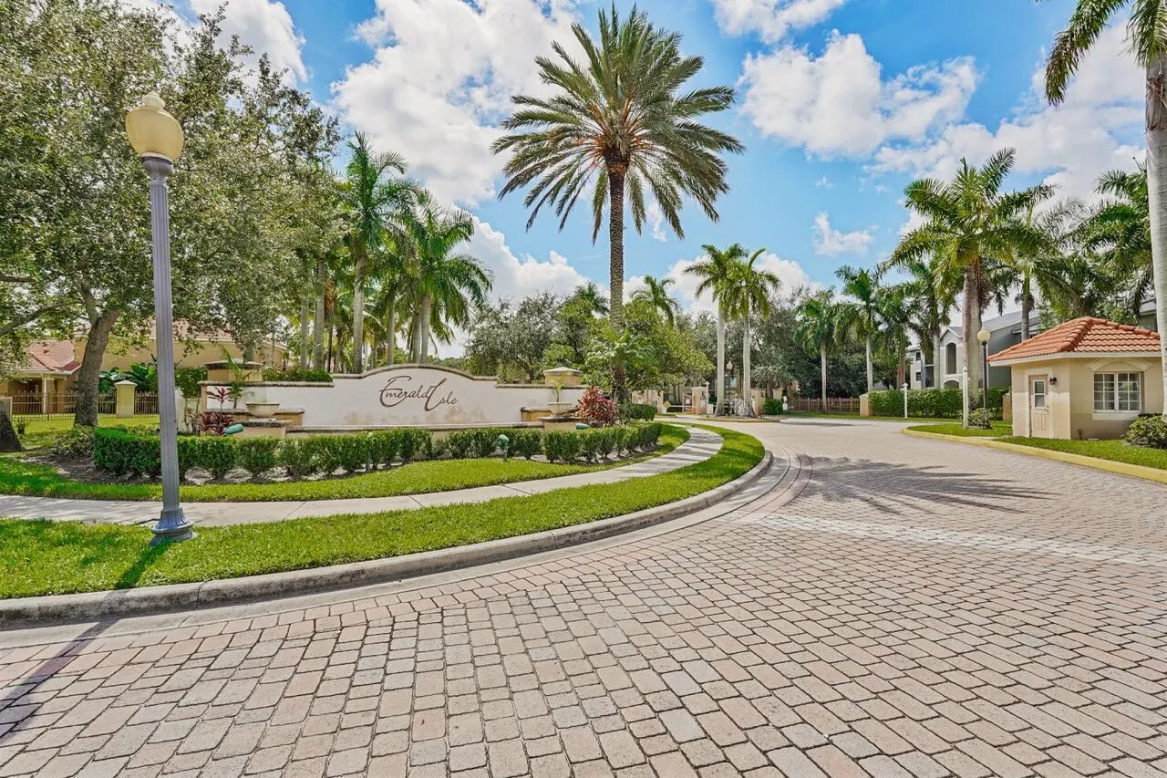 4041 San Marino Boulevard, #202