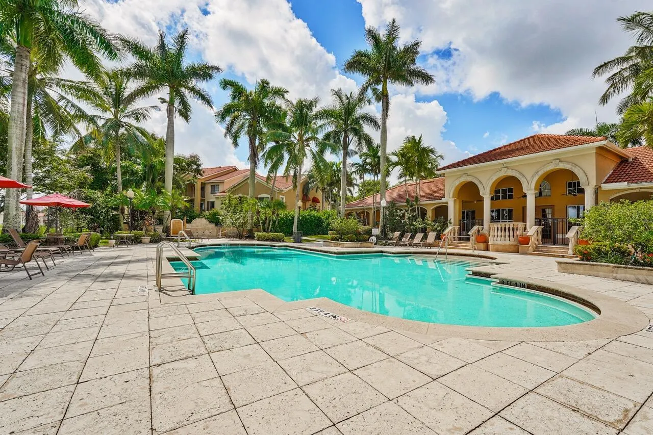 4041 San Marino Boulevard, #202