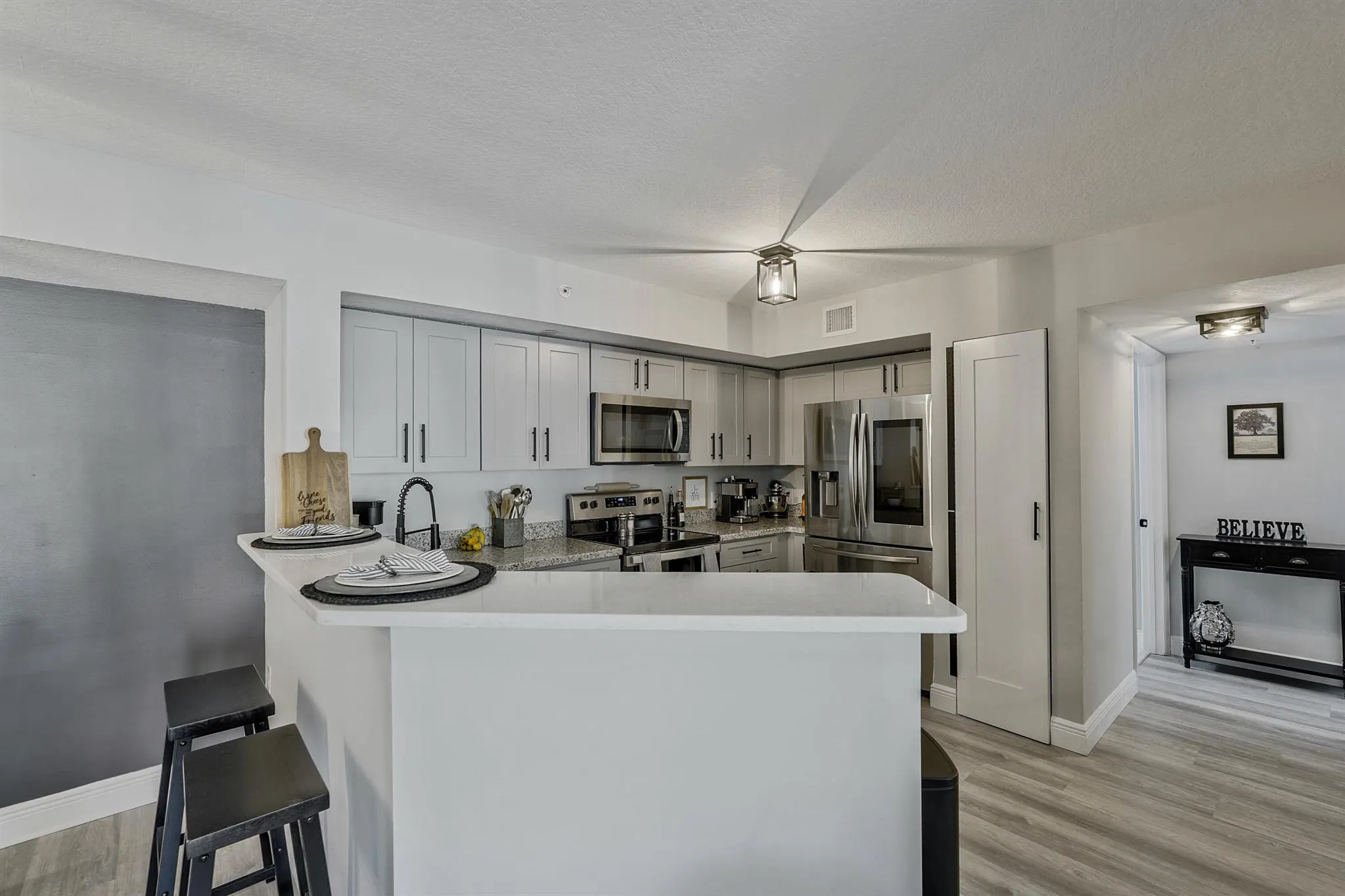 4041 San Marino Boulevard, #202