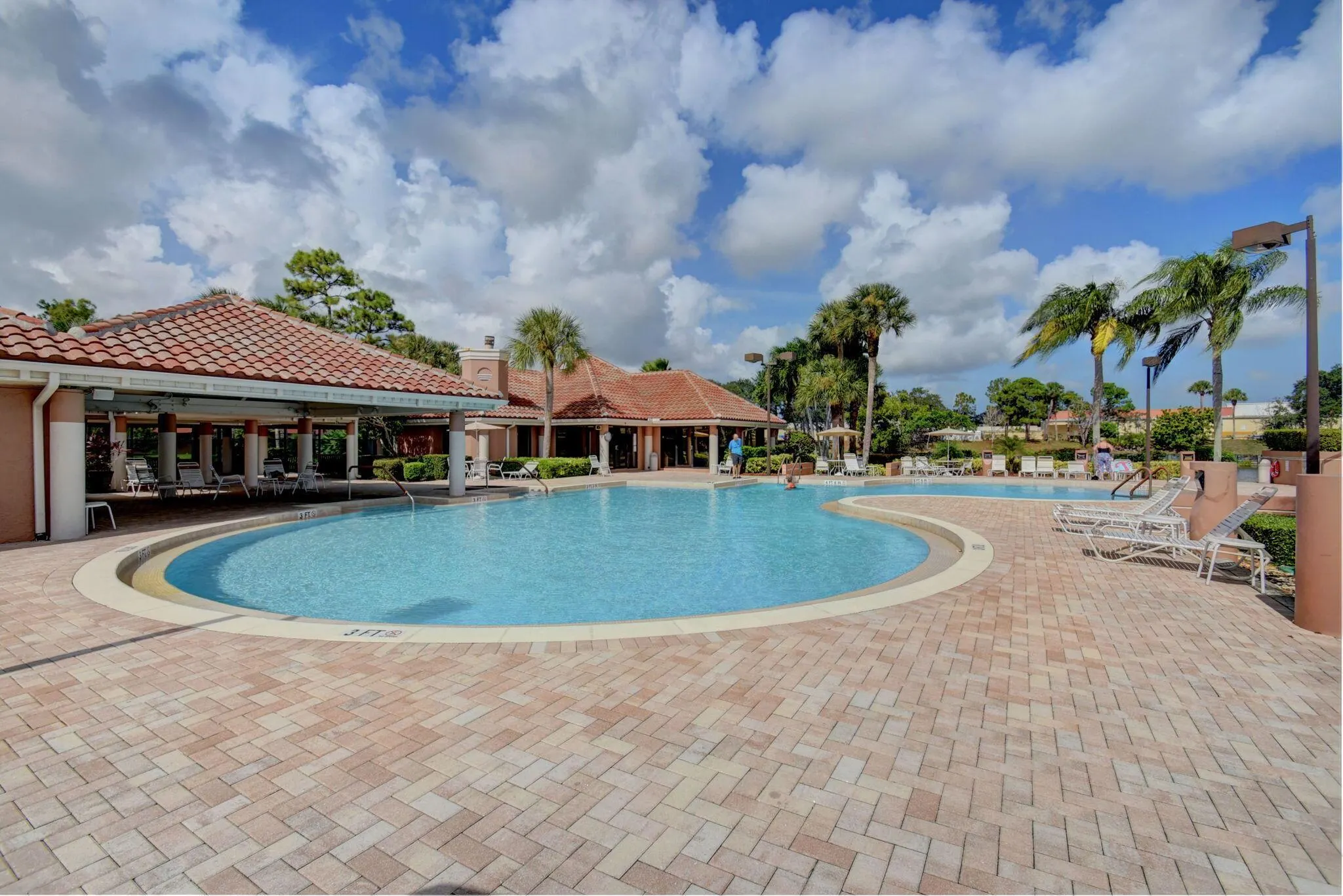 801 Harbour Pointe Way