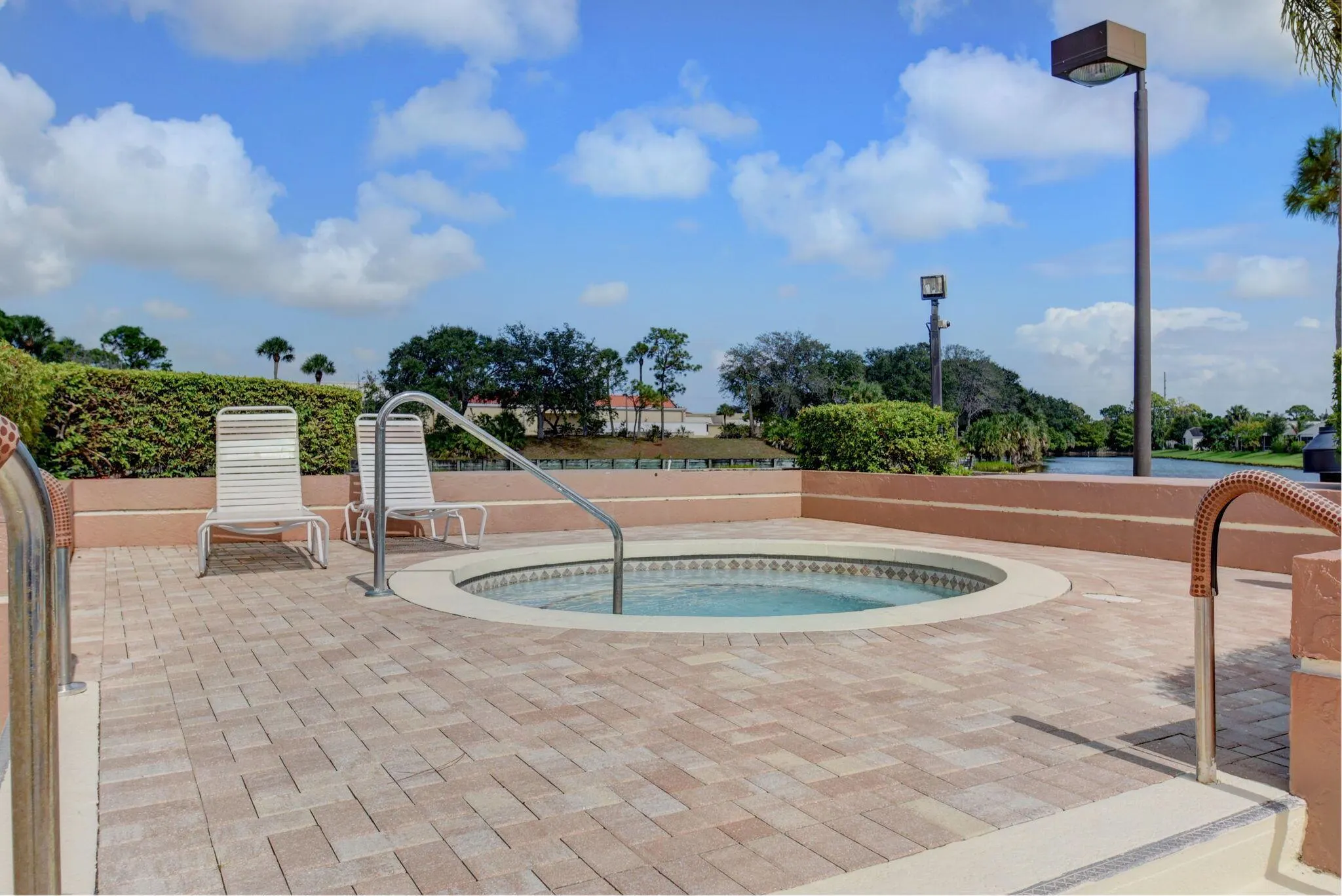 801 Harbour Pointe Way