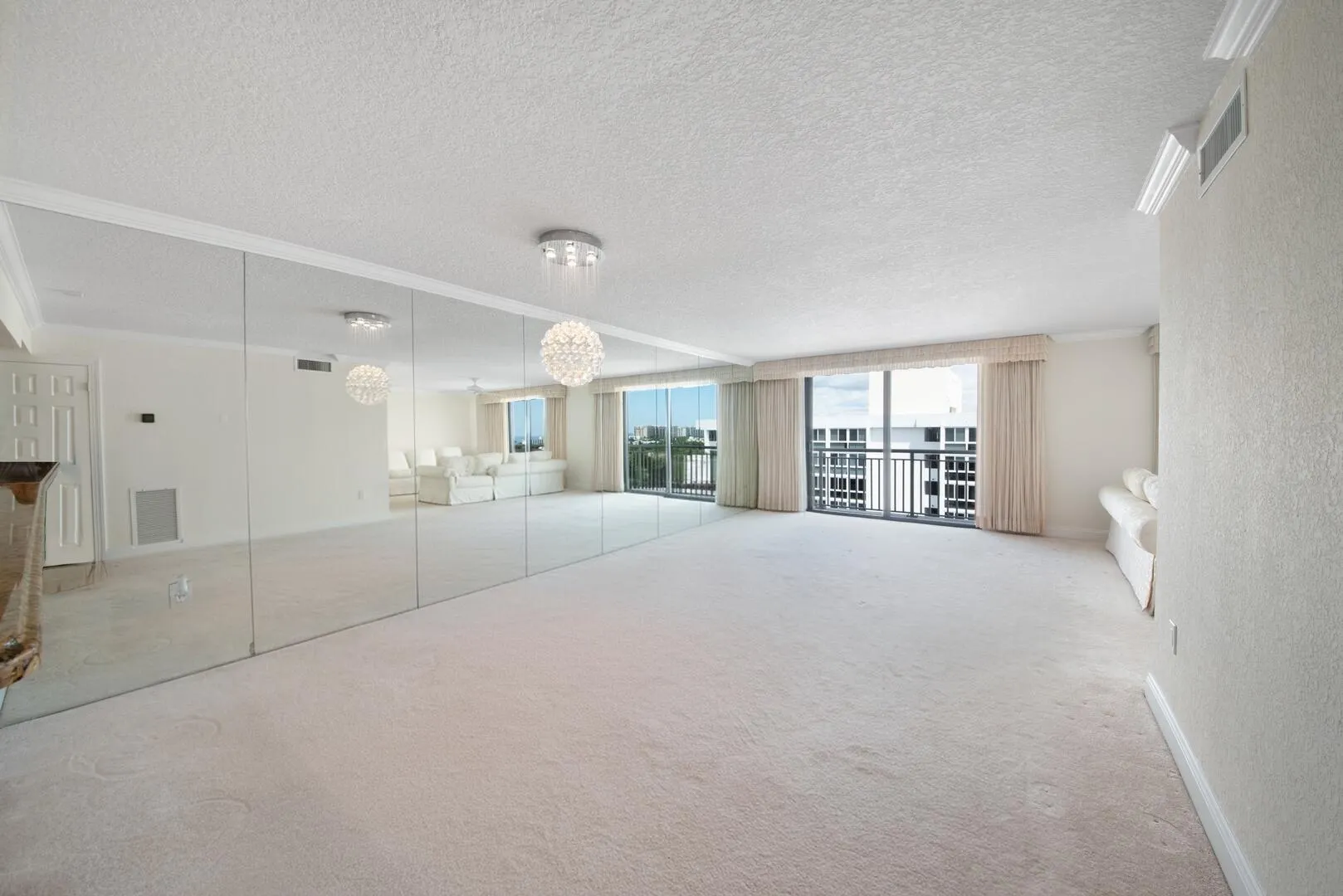 3100 NE 48th Street, #Ph10