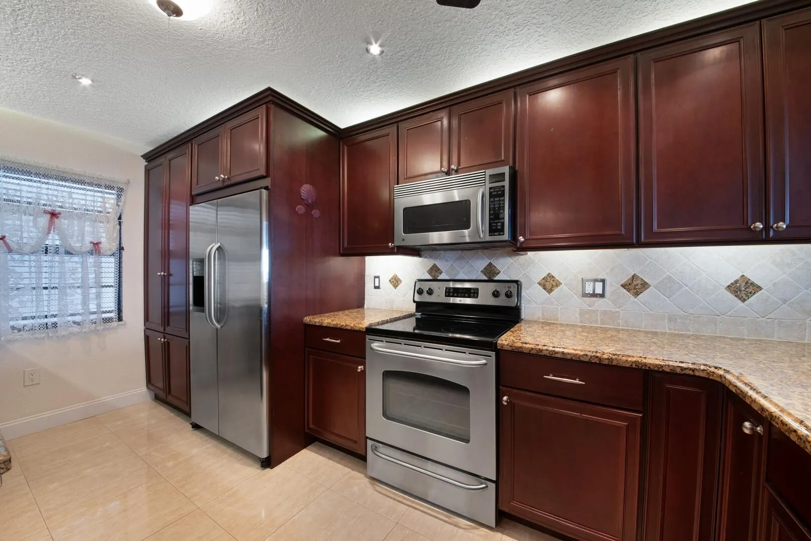 3100 NE 48th Street, #Ph10