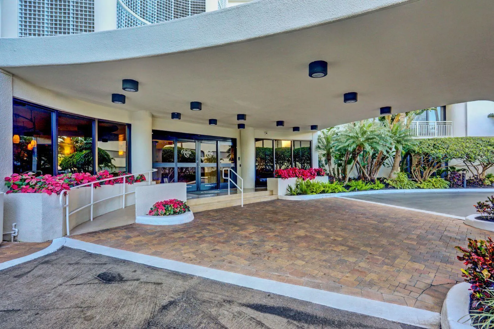 3000 N Ocean Drive, #32-B