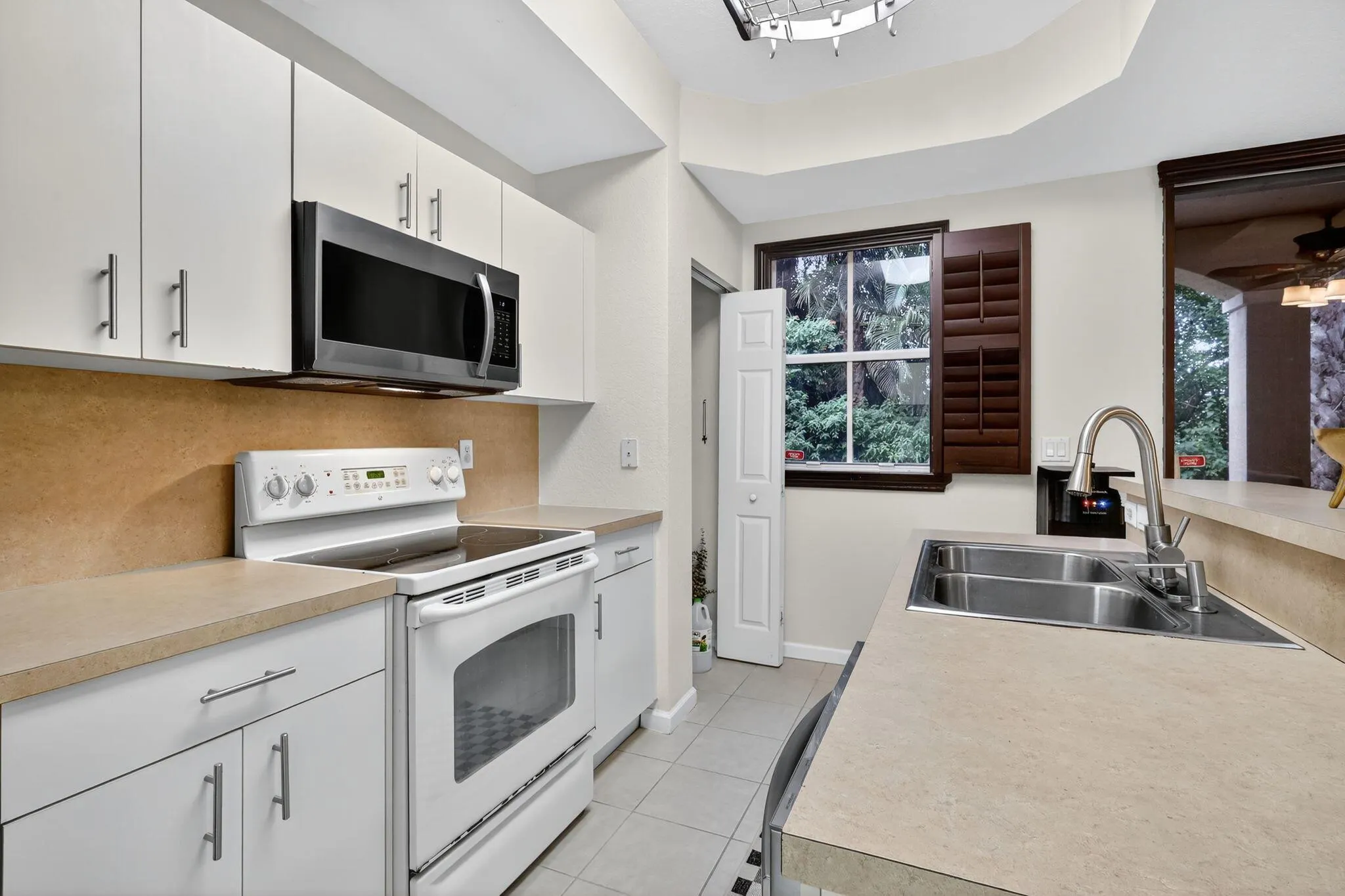 2931 Hope Valley Street, #405