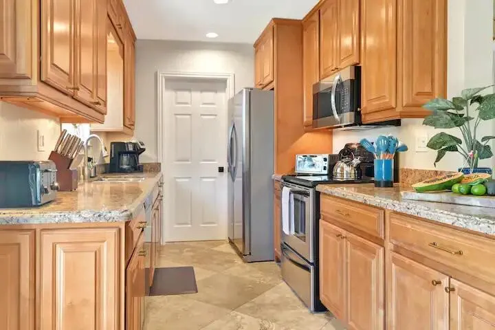 2320 NE 51st Street