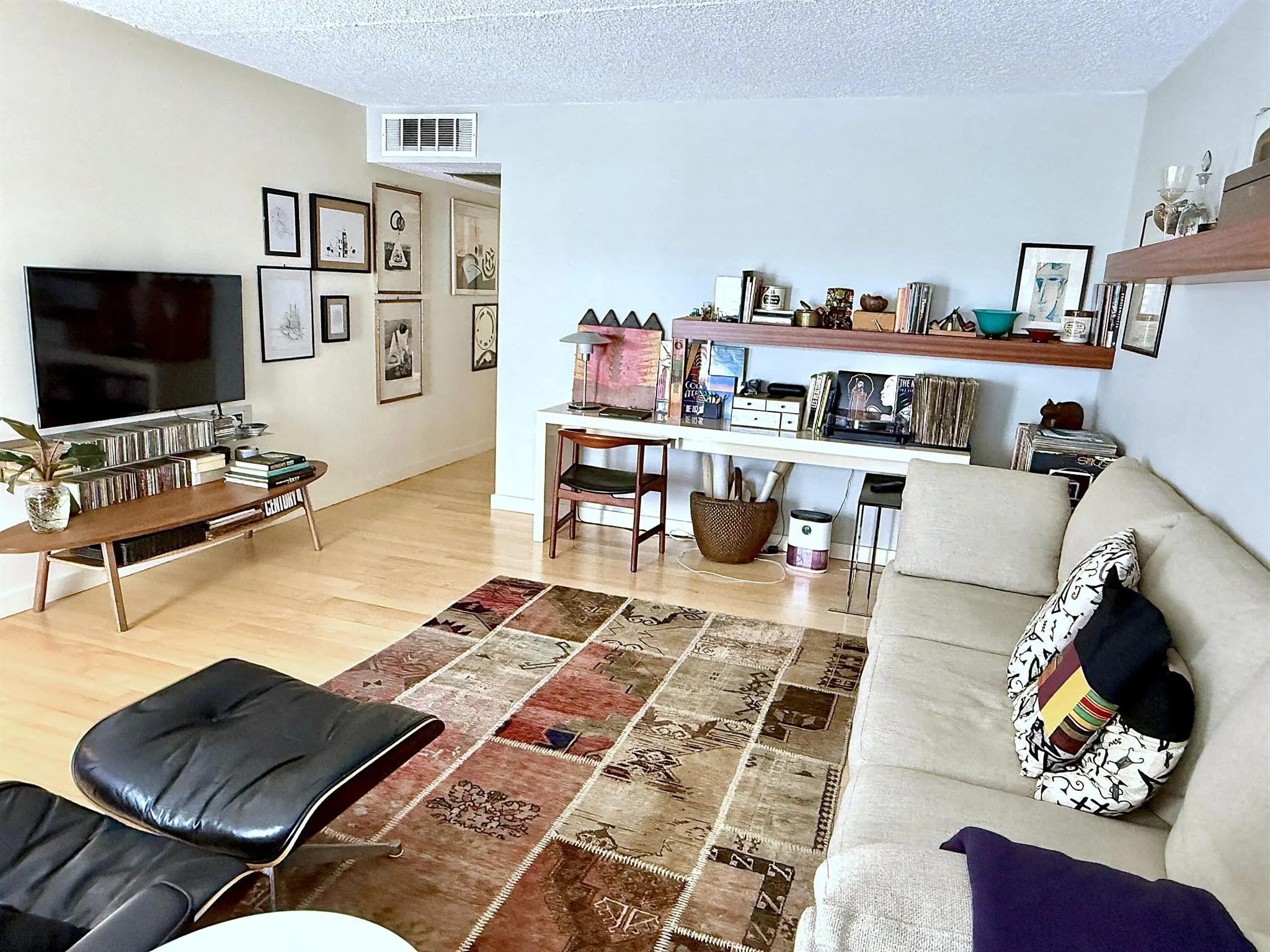 3032 Oakridge D