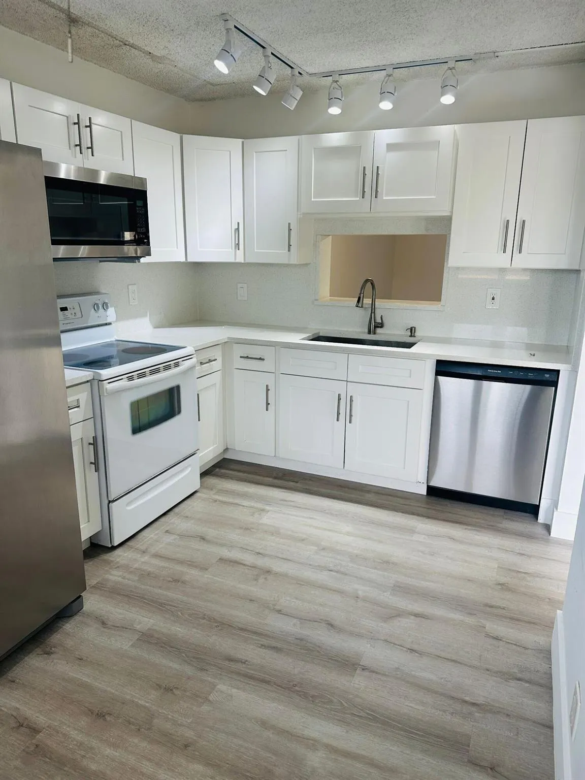 7951 Southgate Boulevard, #F1