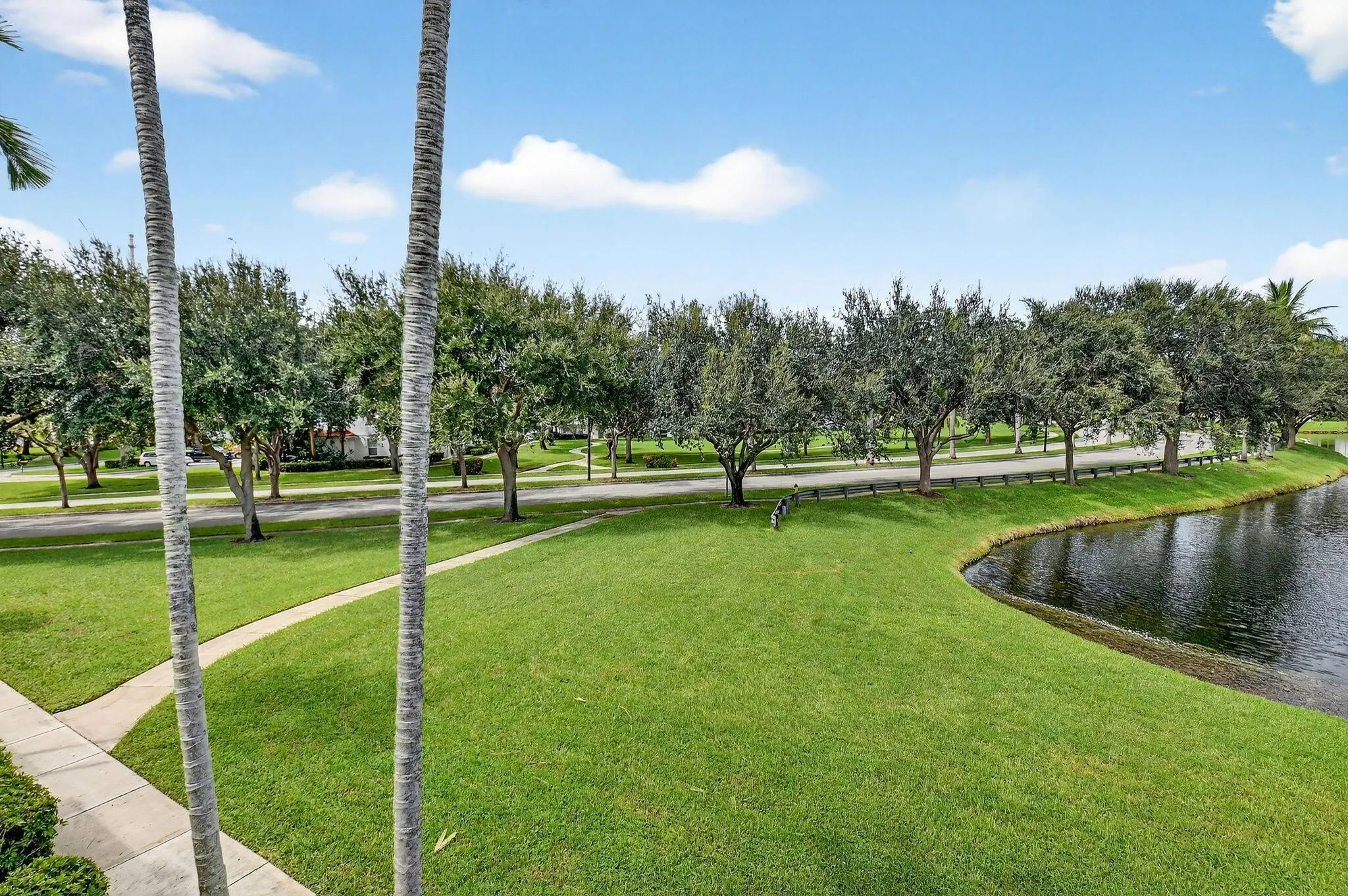 2038 Alta Meadows Lane, #1507