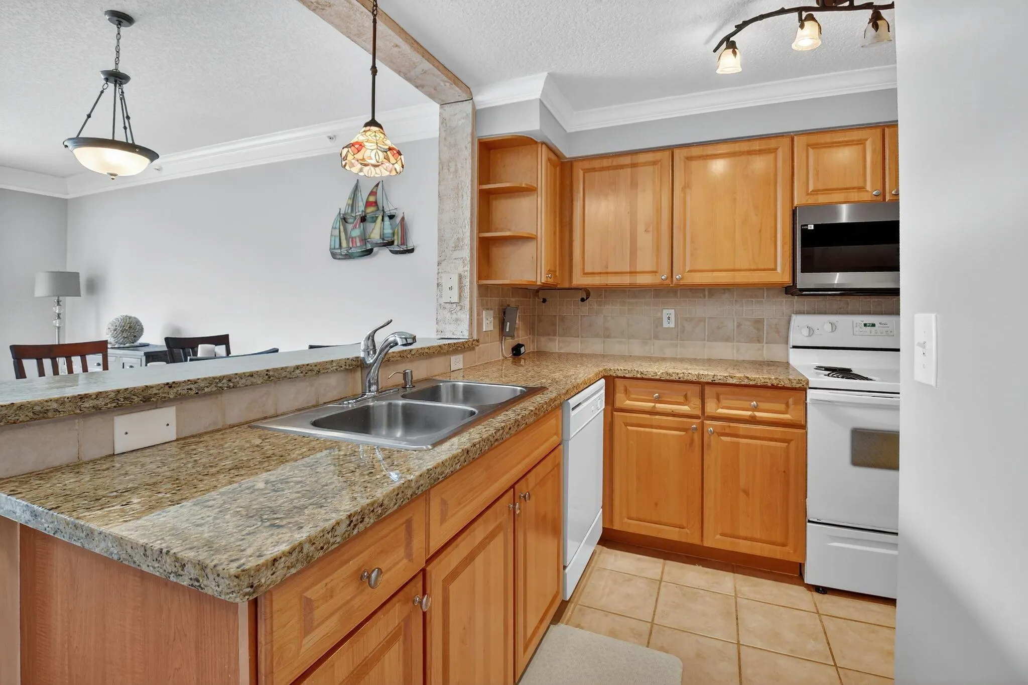 2038 Alta Meadows Lane, #1507