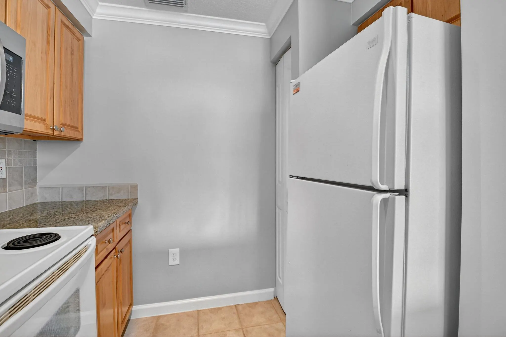 2038 Alta Meadows Lane, #1507