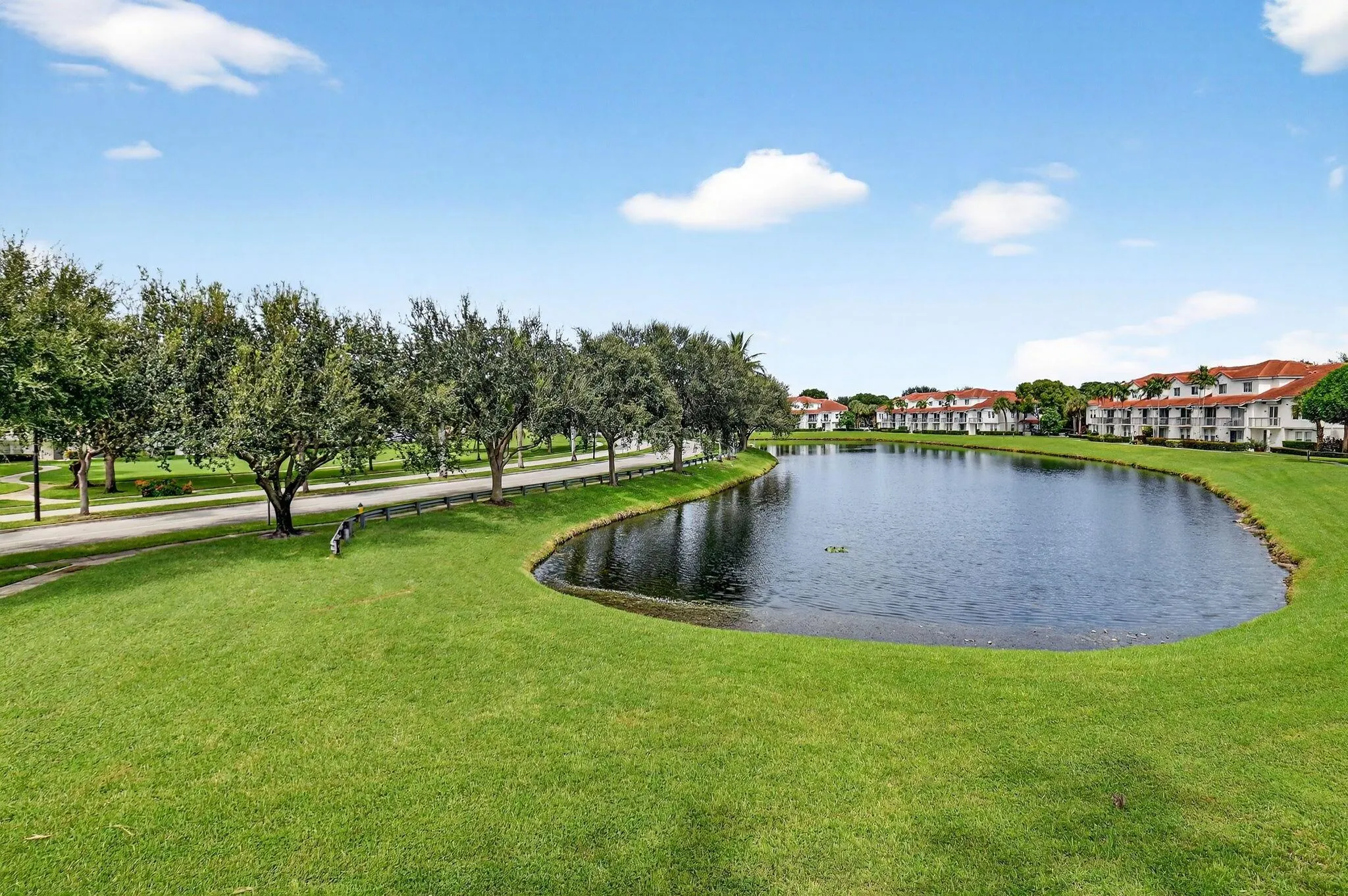2038 Alta Meadows Lane, #1507