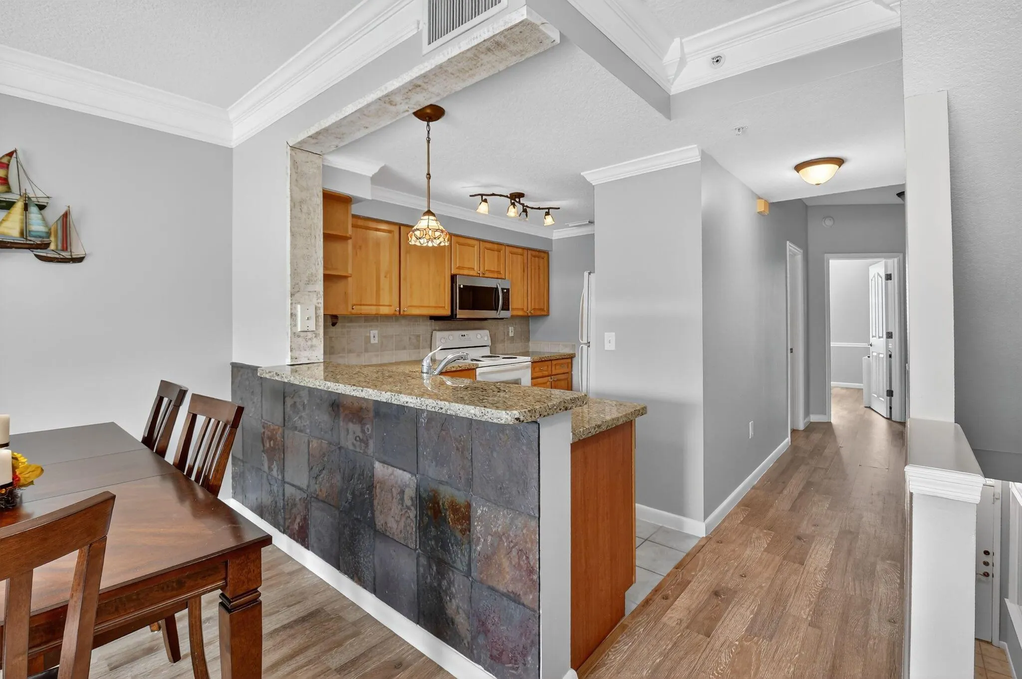 2038 Alta Meadows Lane, #1507