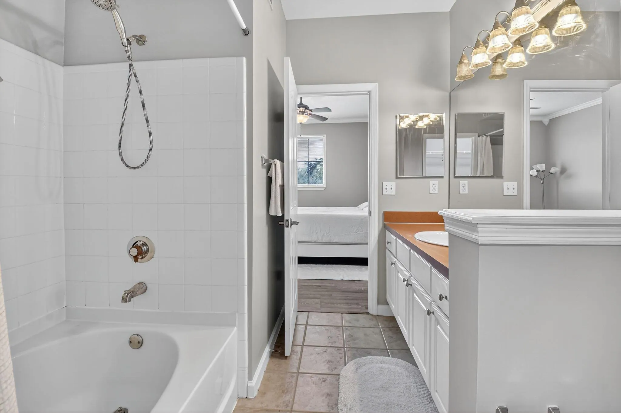 2038 Alta Meadows Lane, #1507