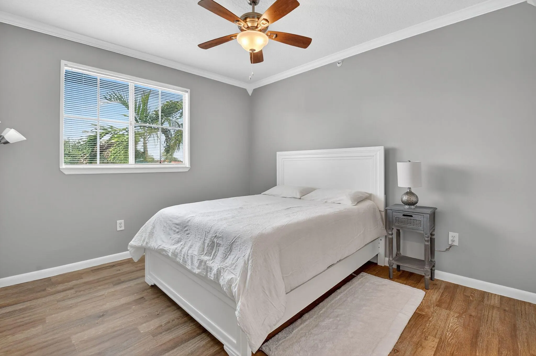 2038 Alta Meadows Lane, #1507