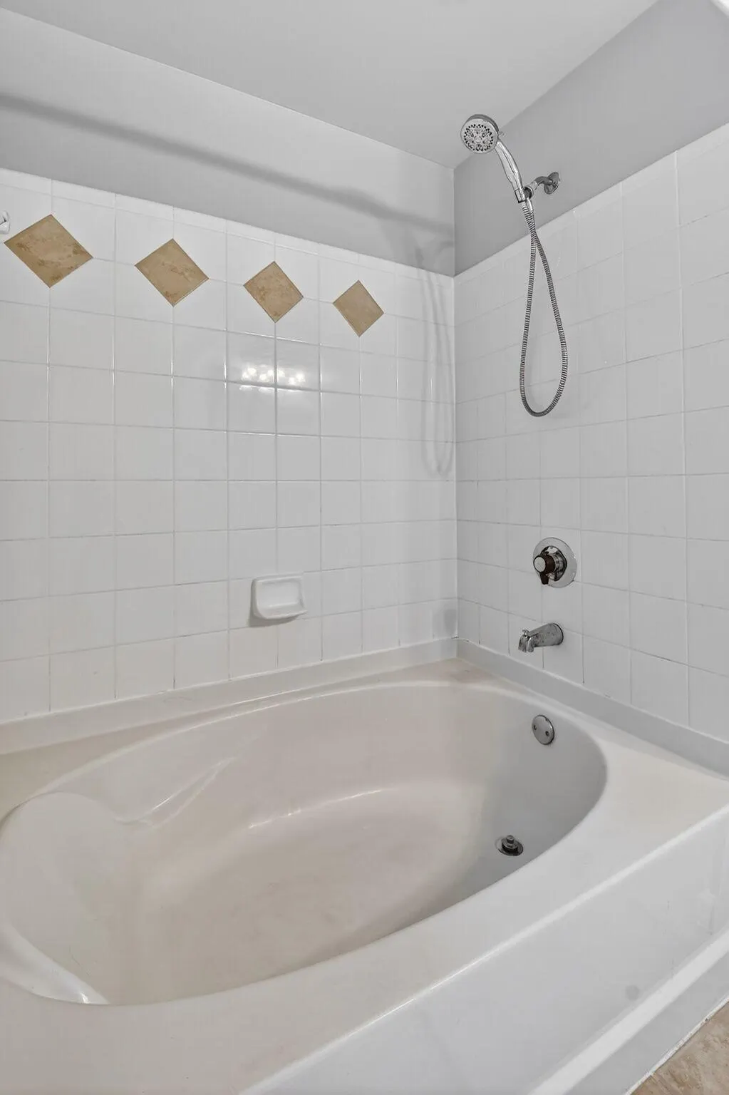 2038 Alta Meadows Lane, #1507