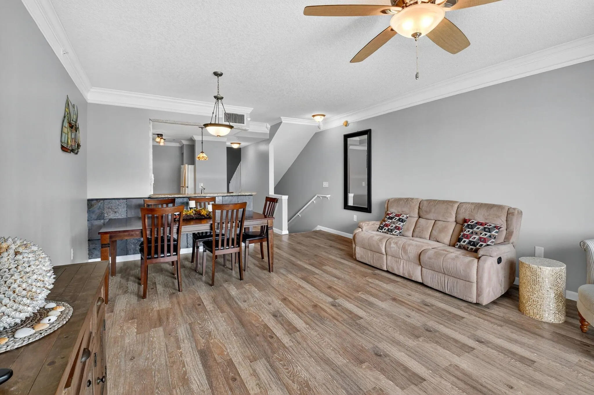 2038 Alta Meadows Lane, #1507