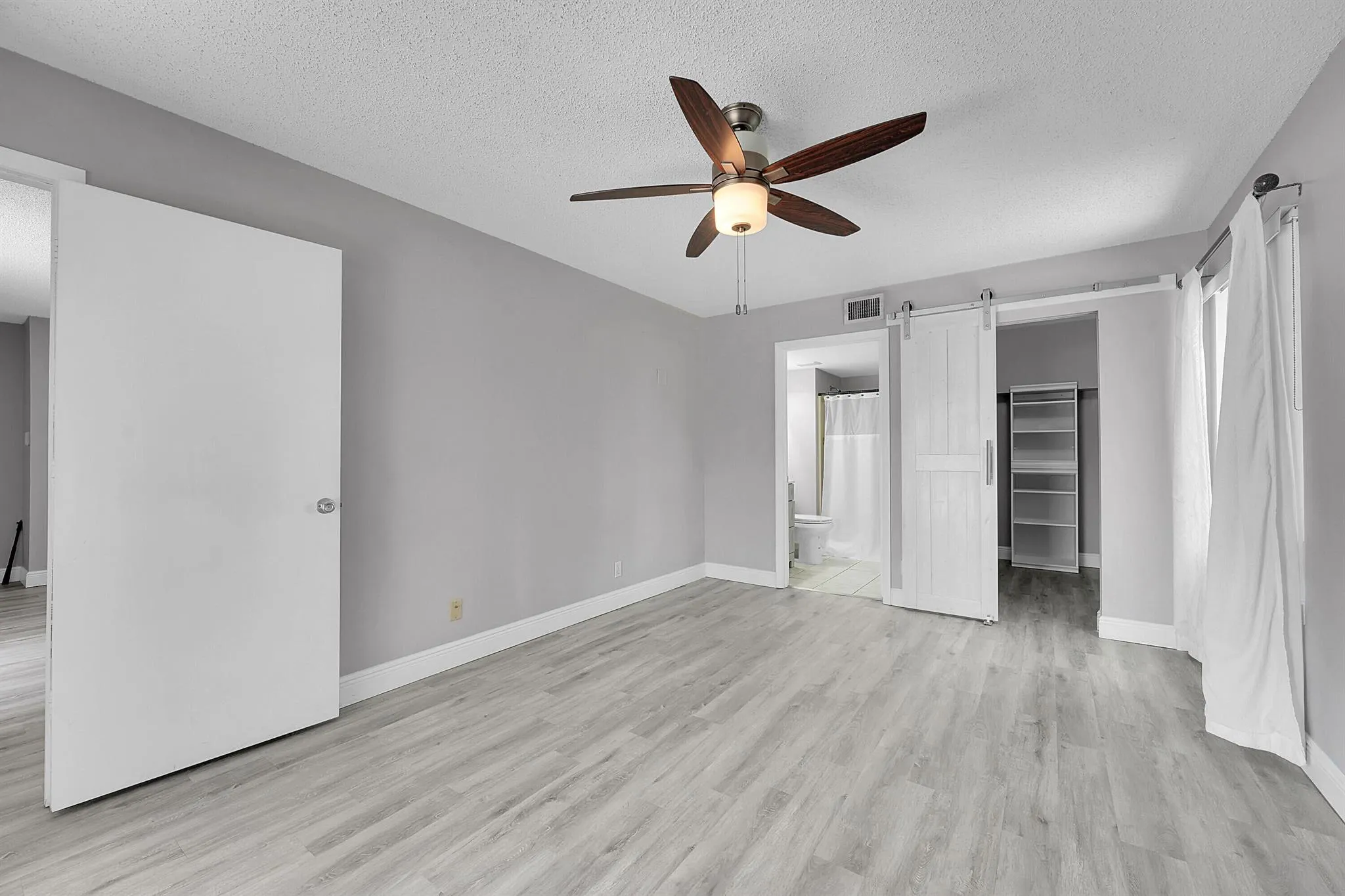6528 Chasewood Drive, #B