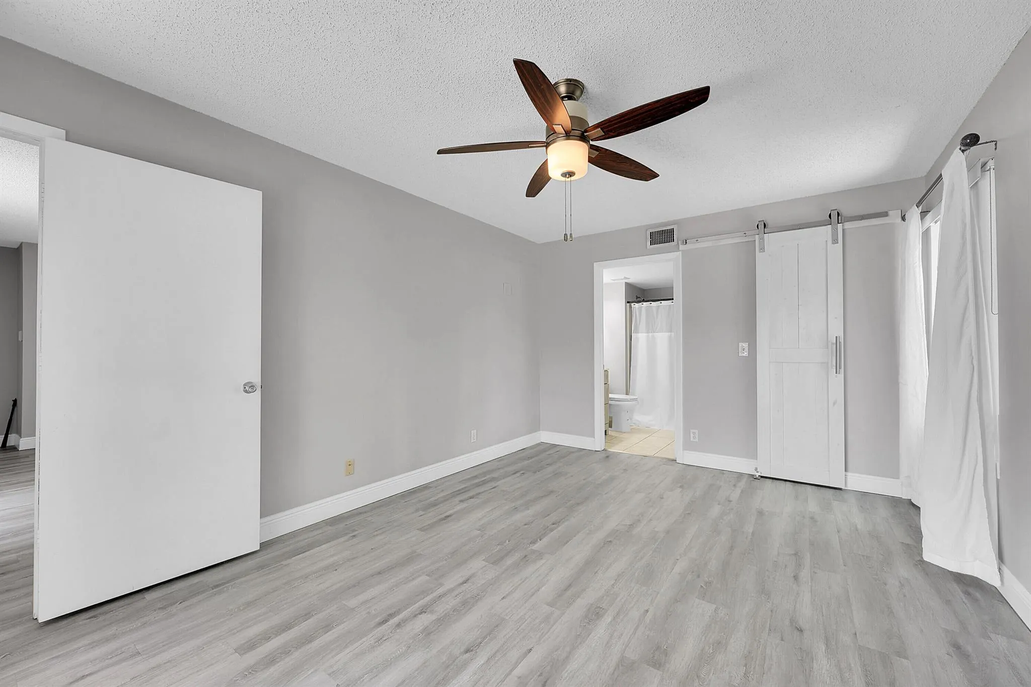 6528 Chasewood Drive, #B