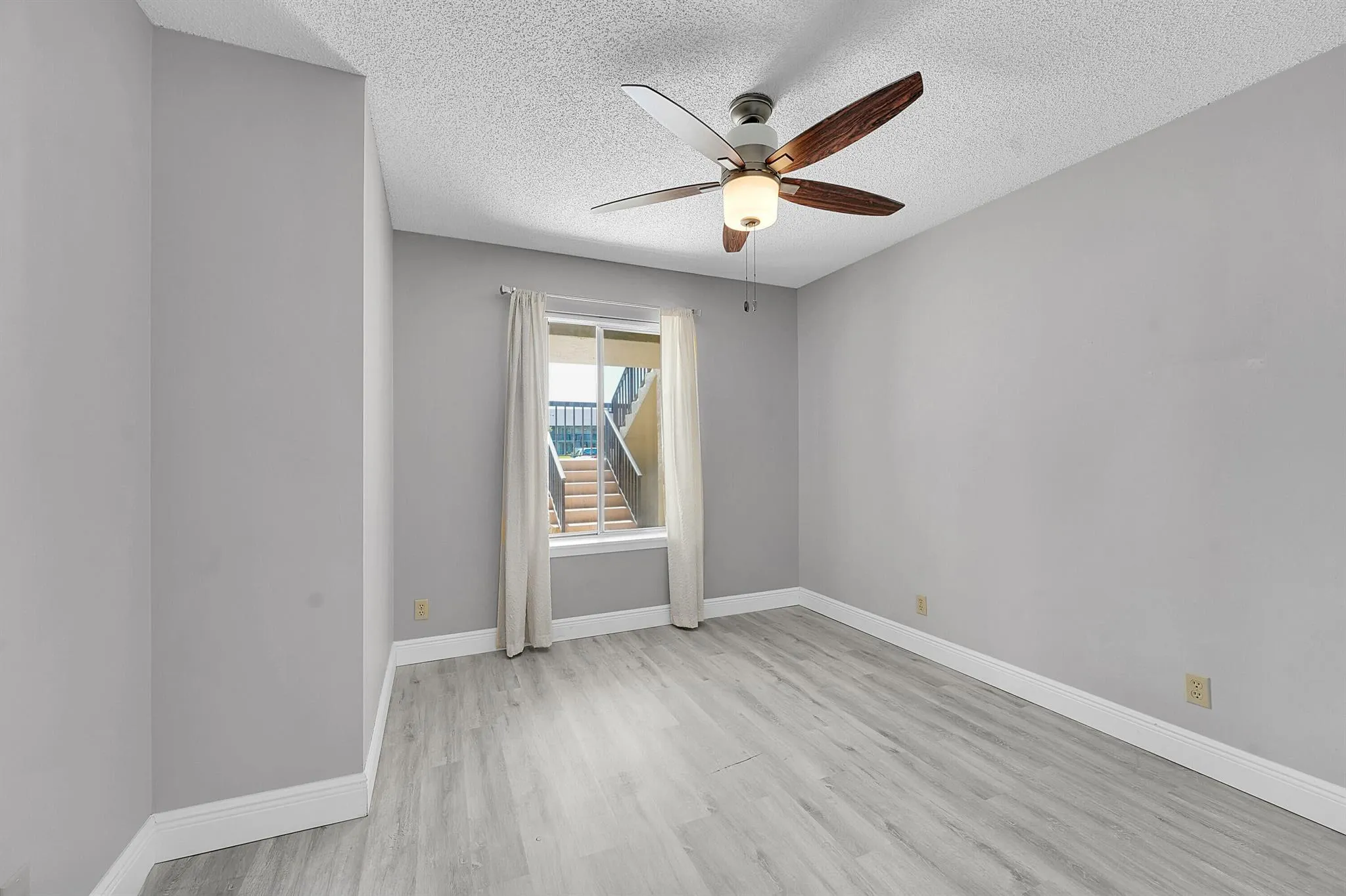 6528 Chasewood Drive, #B