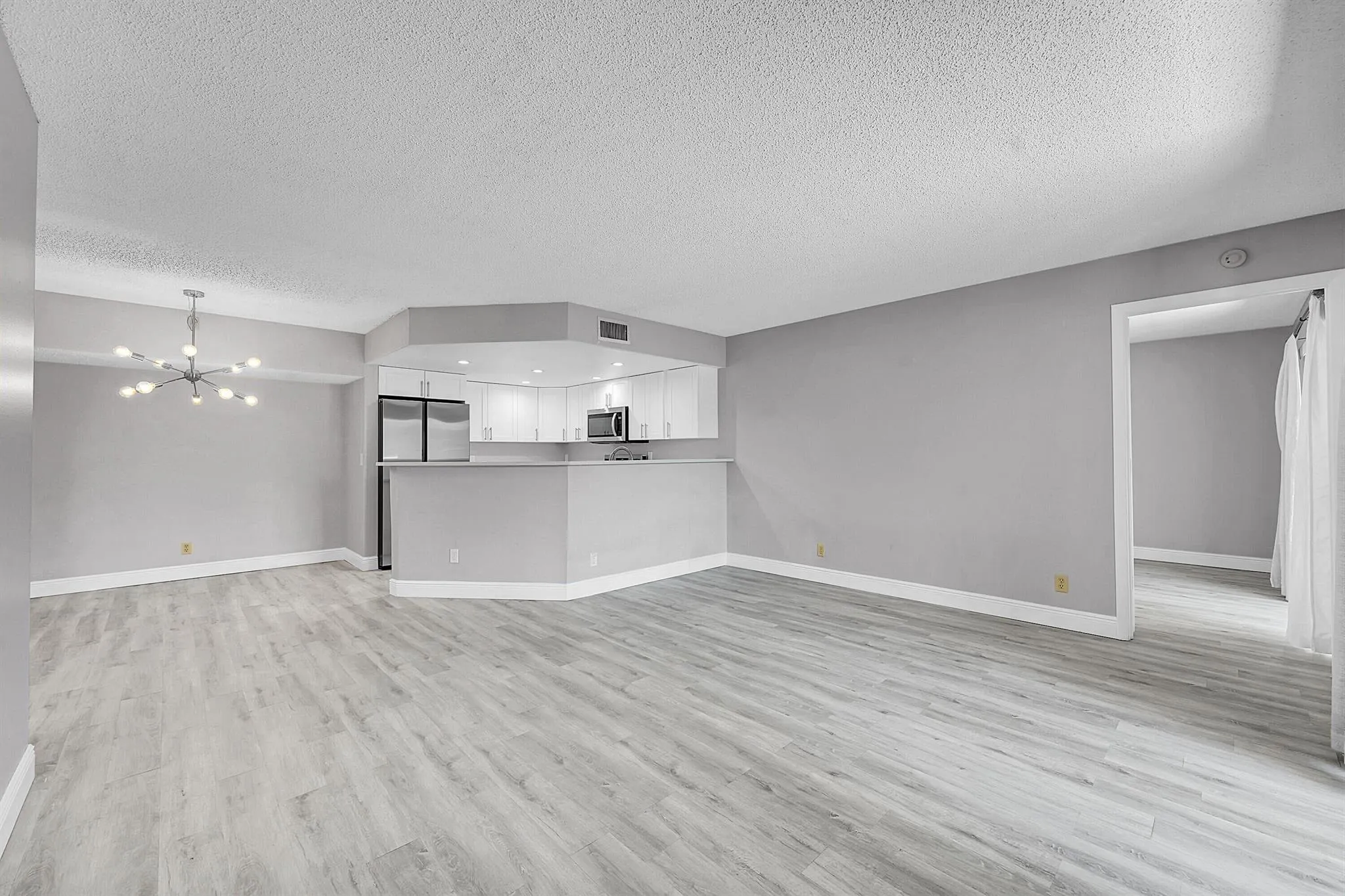 6528 Chasewood Drive, #B