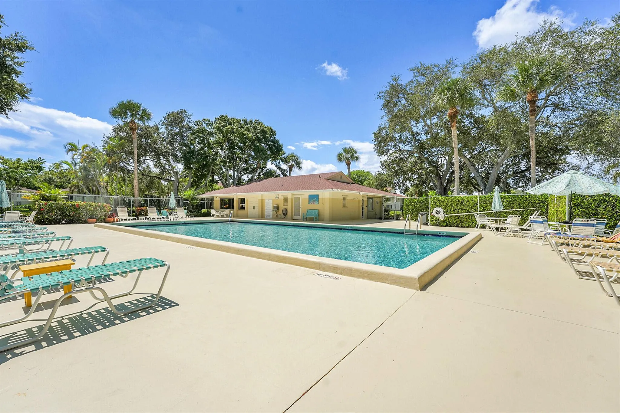6528 Chasewood Drive, #B
