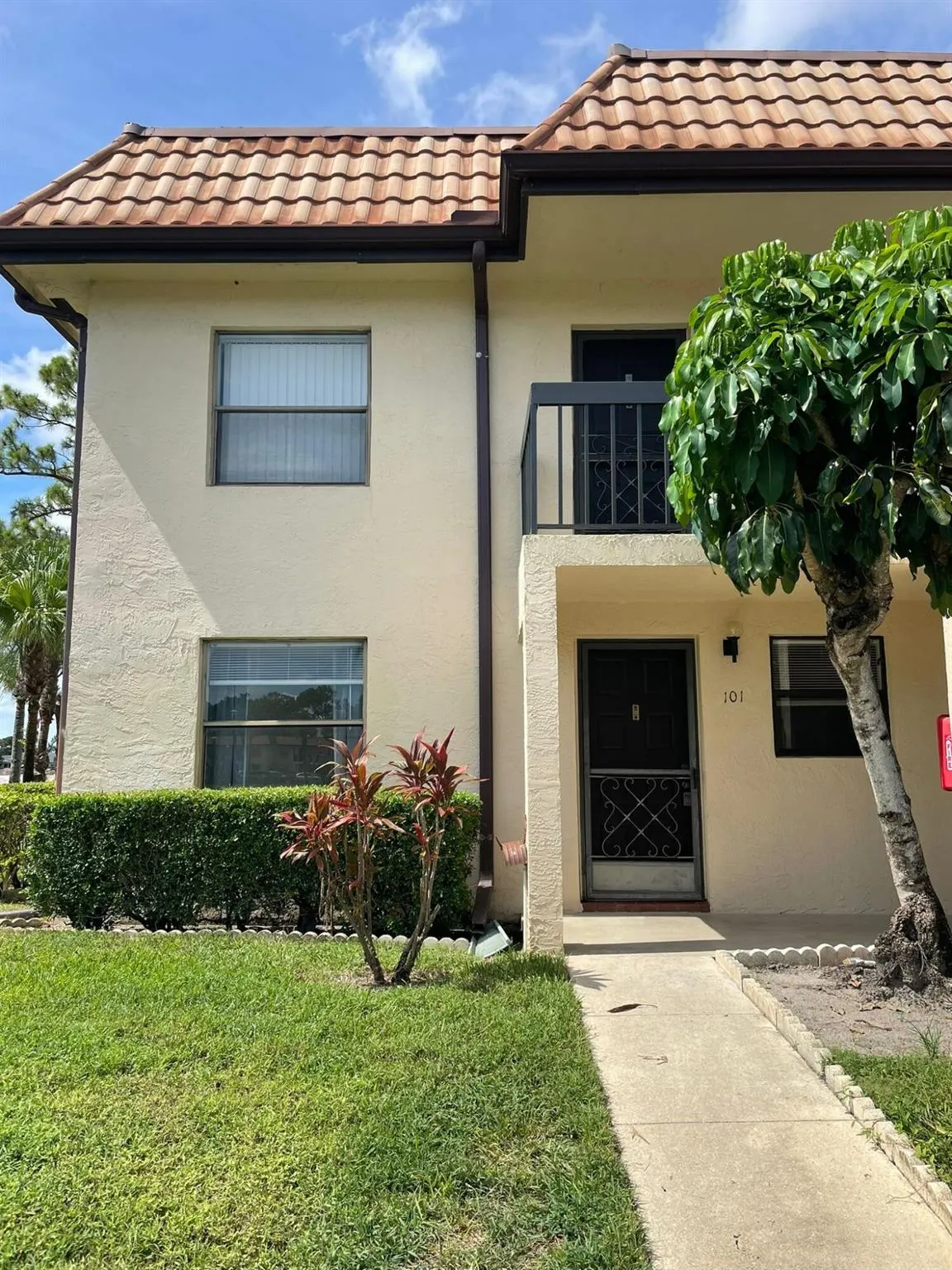 7101 Golf Colony Court, #101