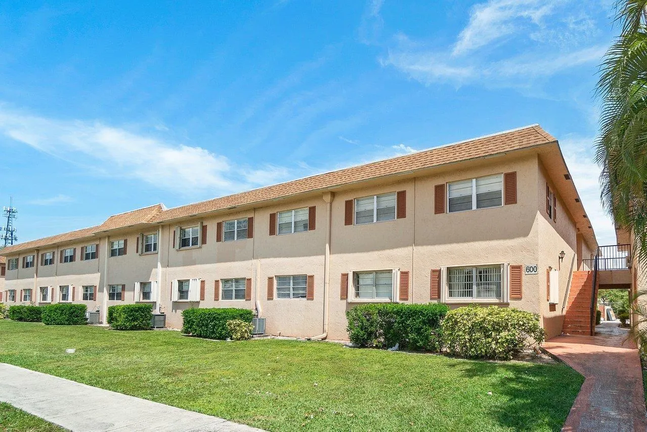 600 SW 2nd 2390 Avenue, #2390