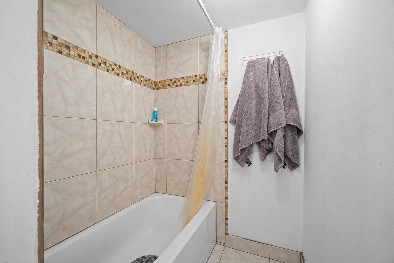 600 SW 2nd 2390 Avenue, #2390