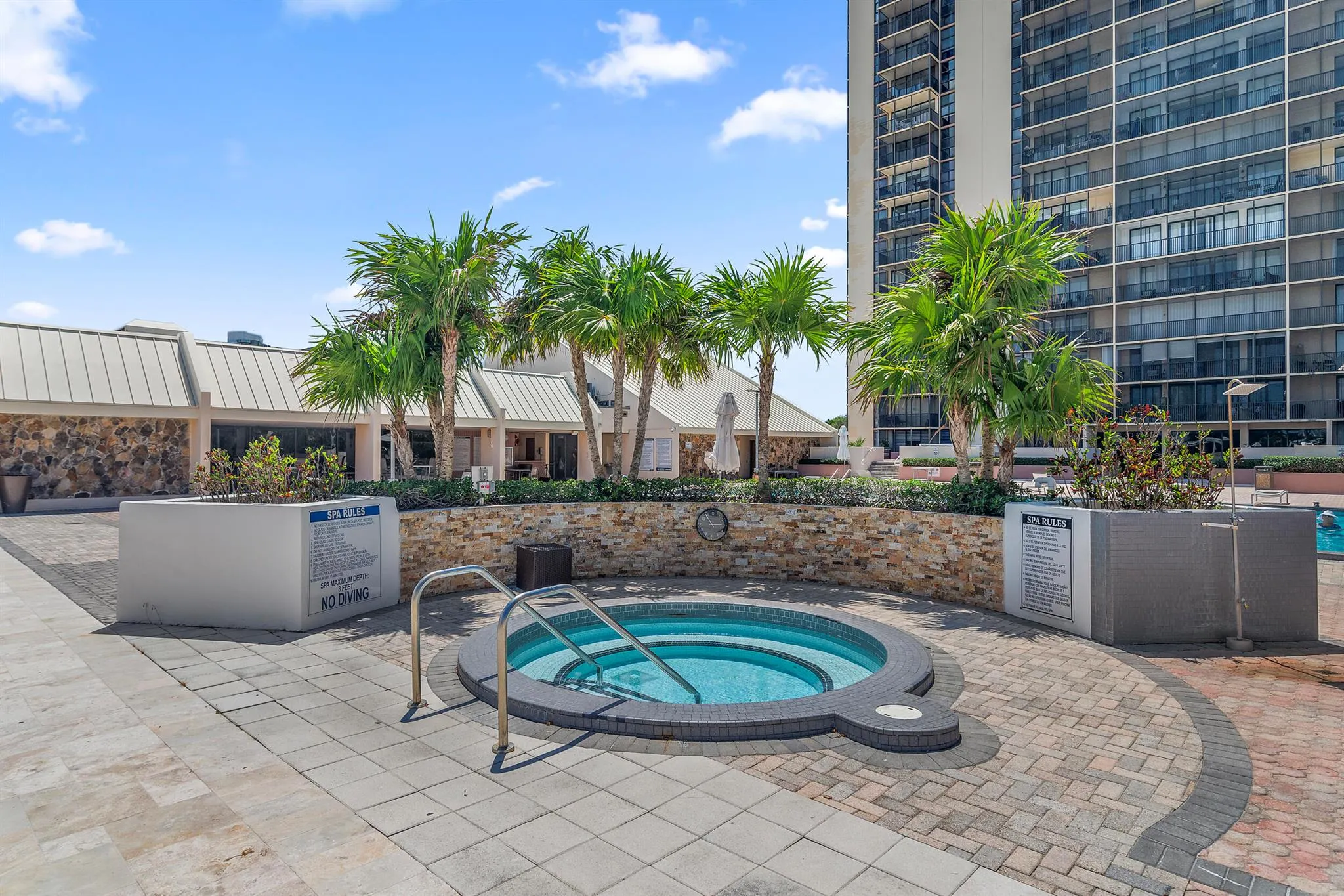 20301 W Country Club Drive, #1927