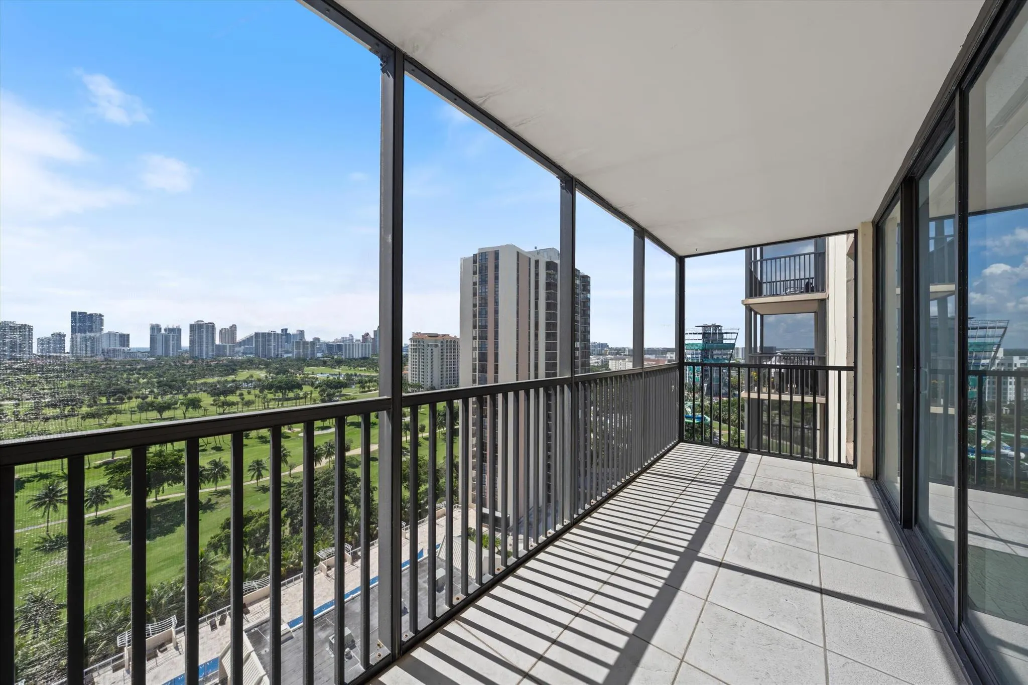 20301 W Country Club Drive, #1927