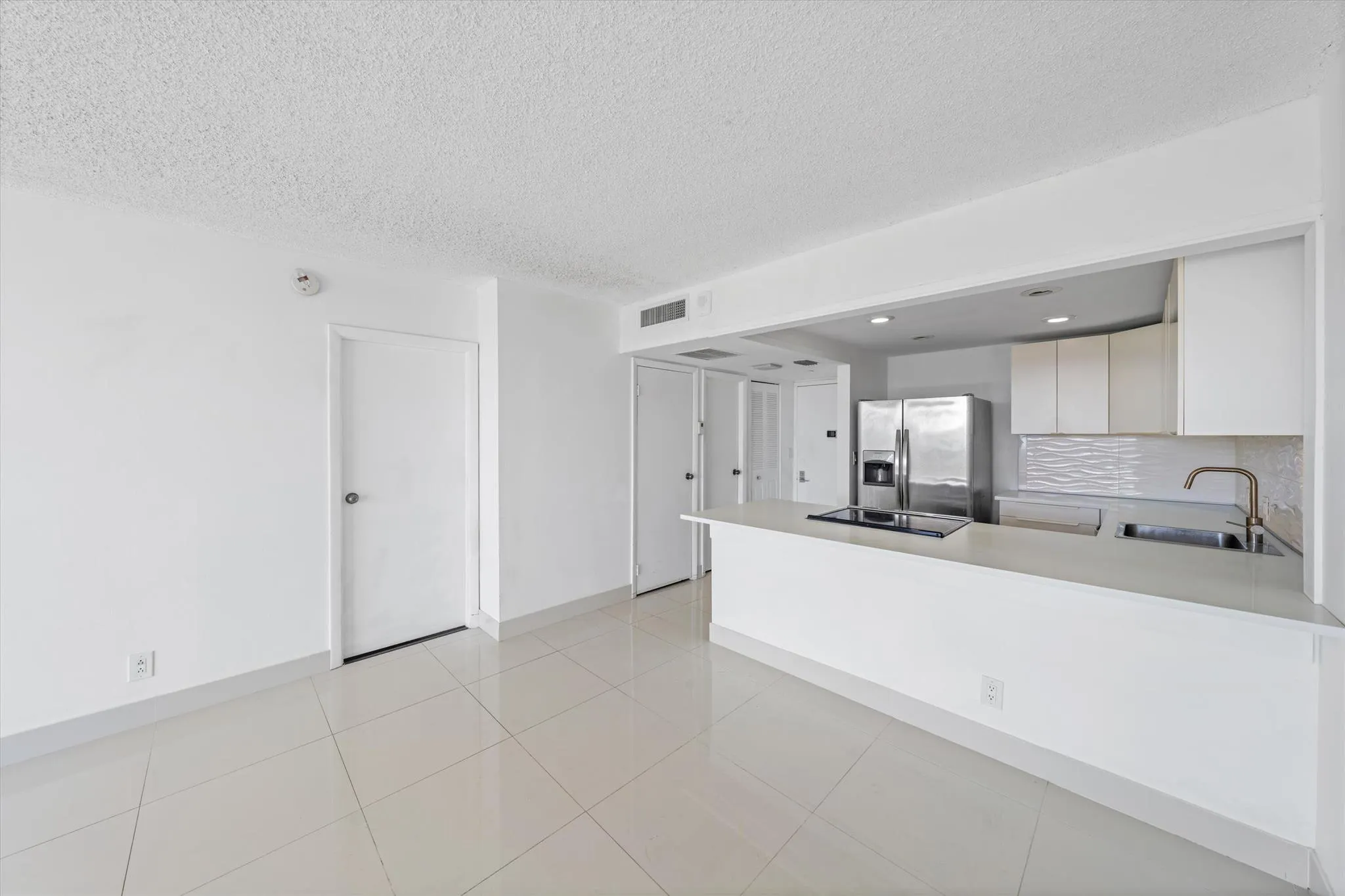20301 W Country Club Drive, #1927
