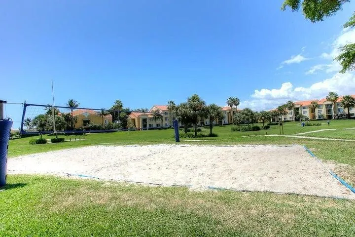 160 Yacht Club Way, #102