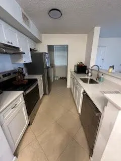 160 Yacht Club Way, #102