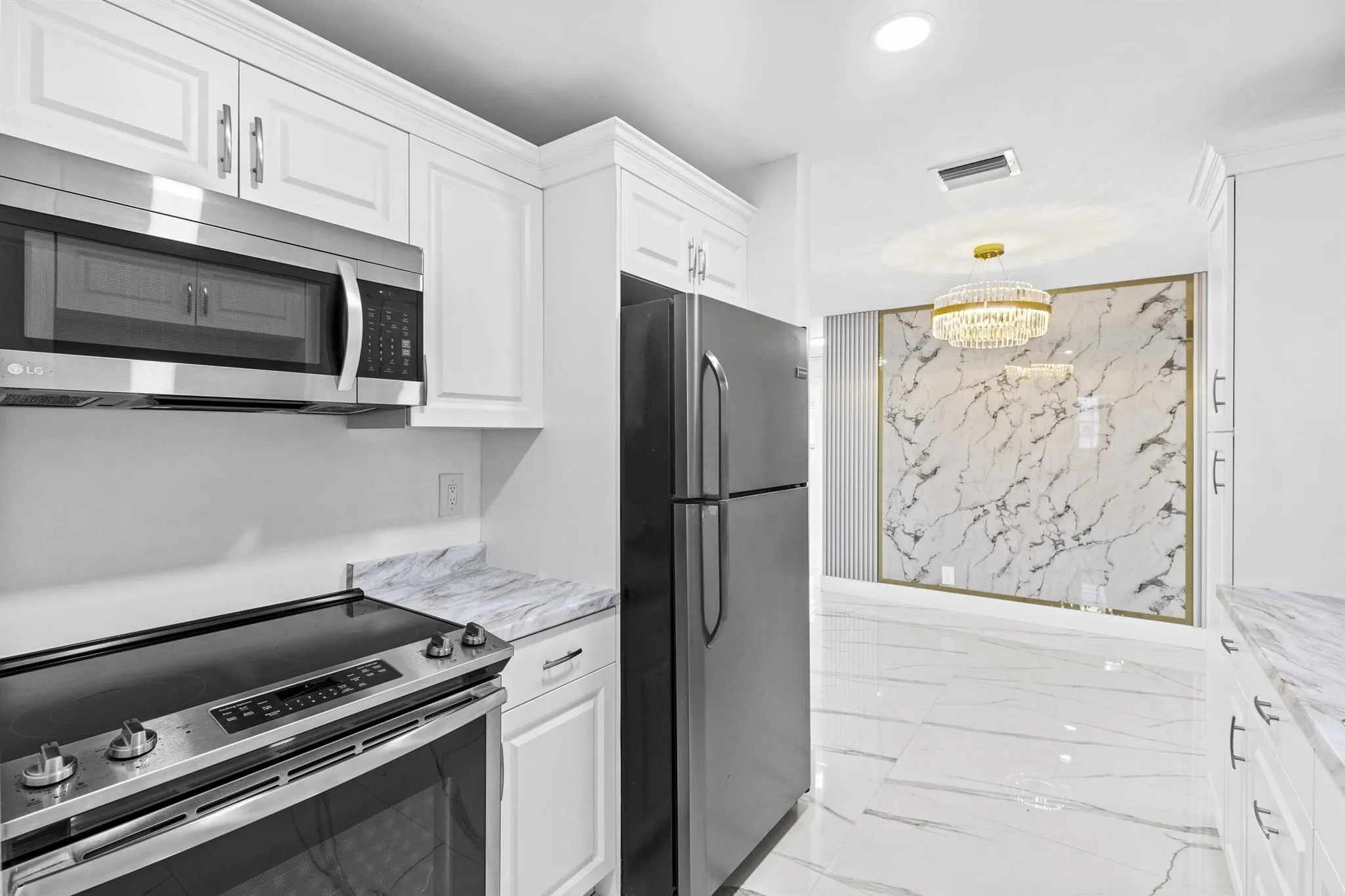 1651 W 35th Street