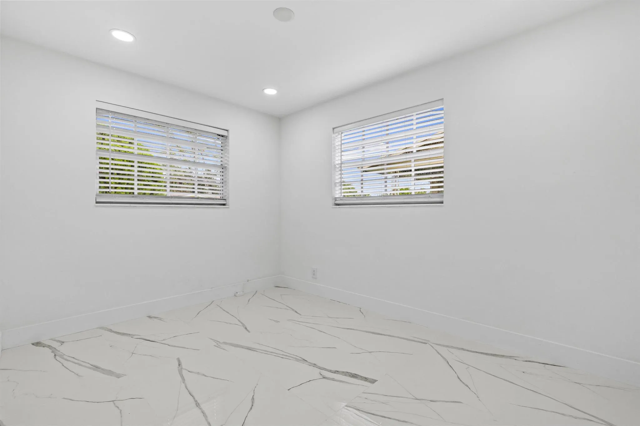1651 W 35th Street