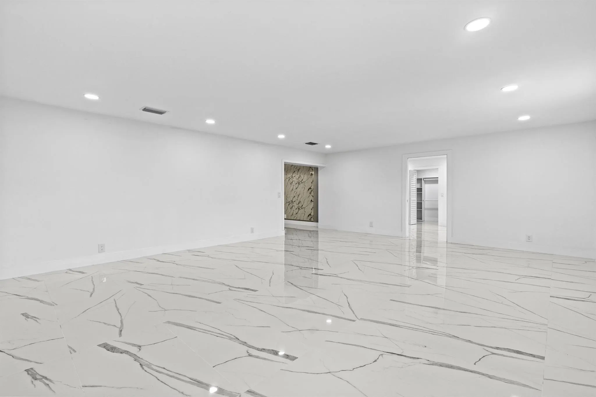 1651 W 35th Street