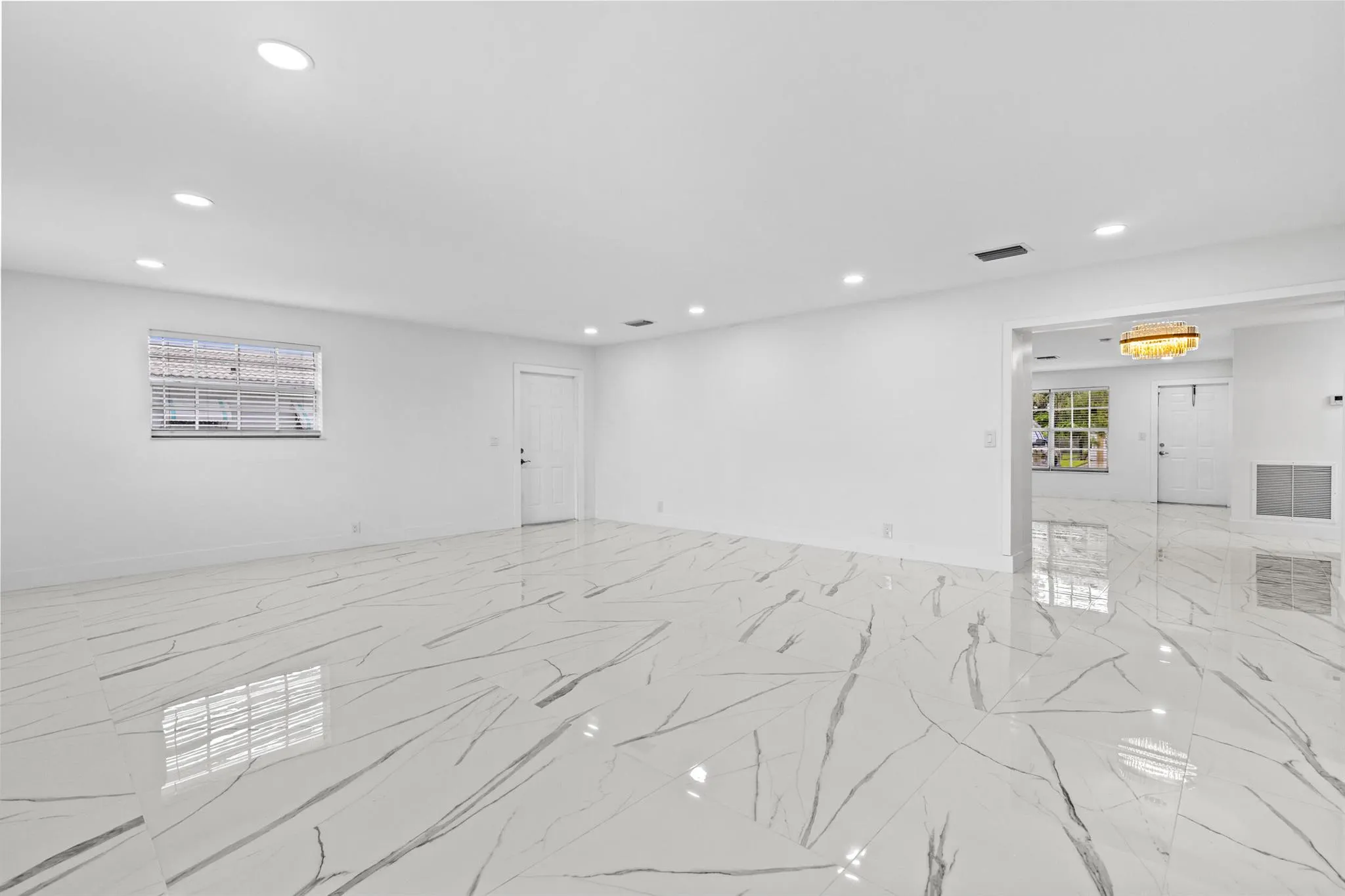 1651 W 35th Street