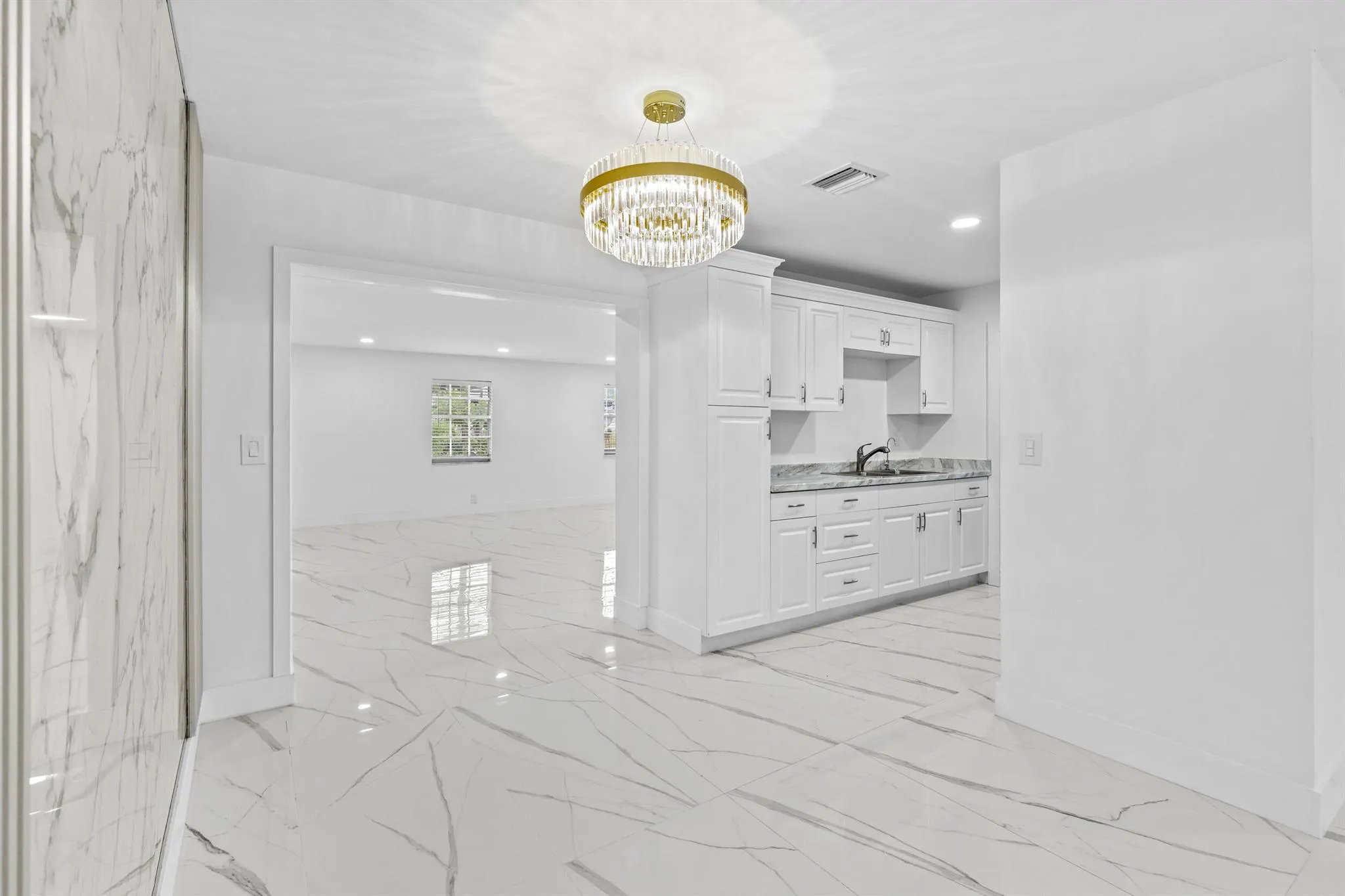 1651 W 35th Street