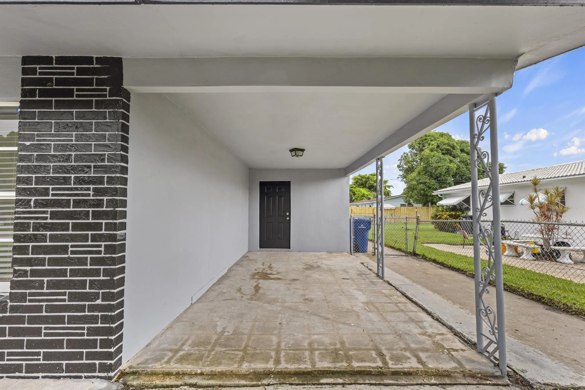 1651 W 35th Street