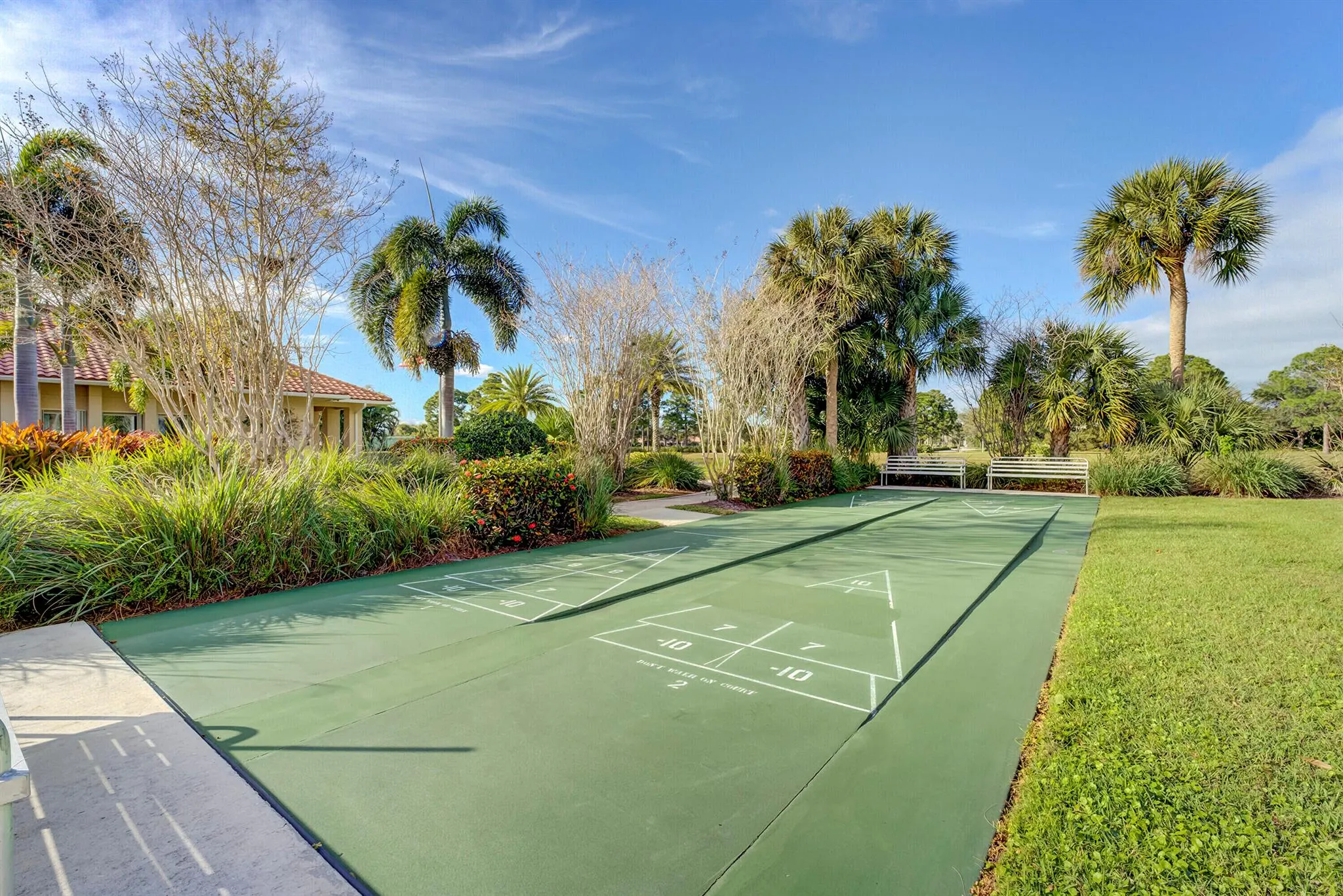 627 SW Saint Thomas Cove