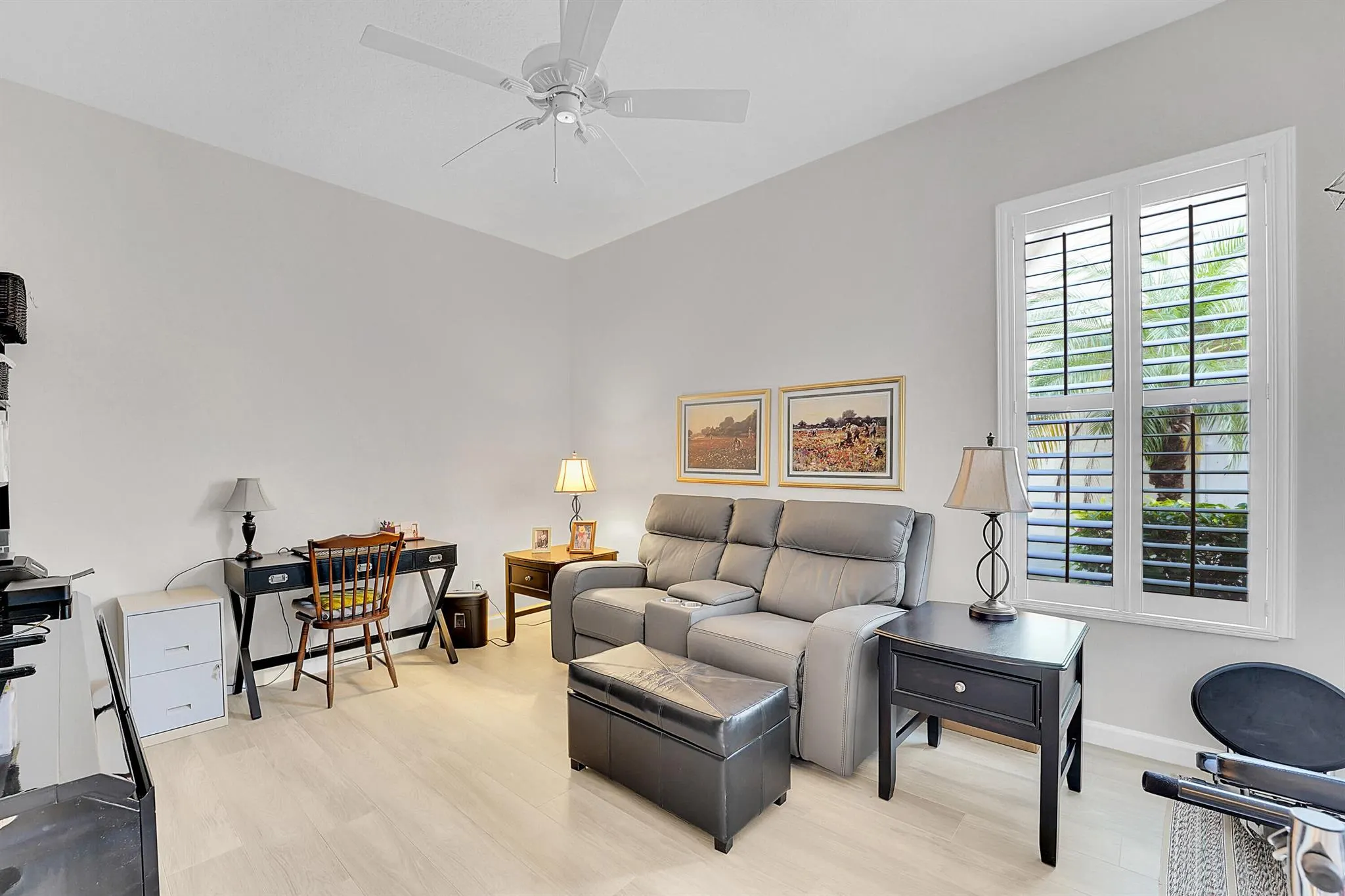 627 SW Saint Thomas Cove