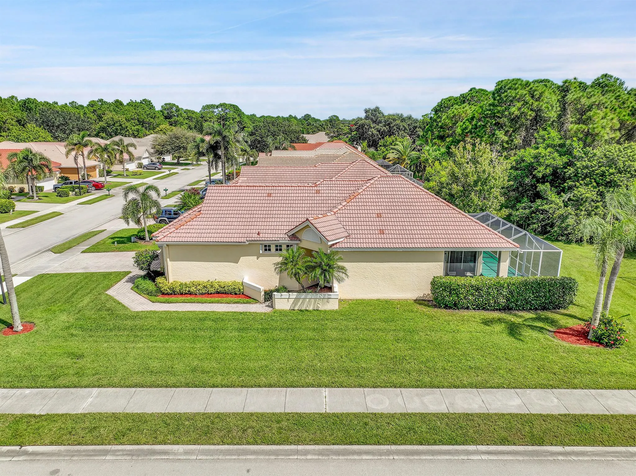 627 SW Saint Thomas Cove