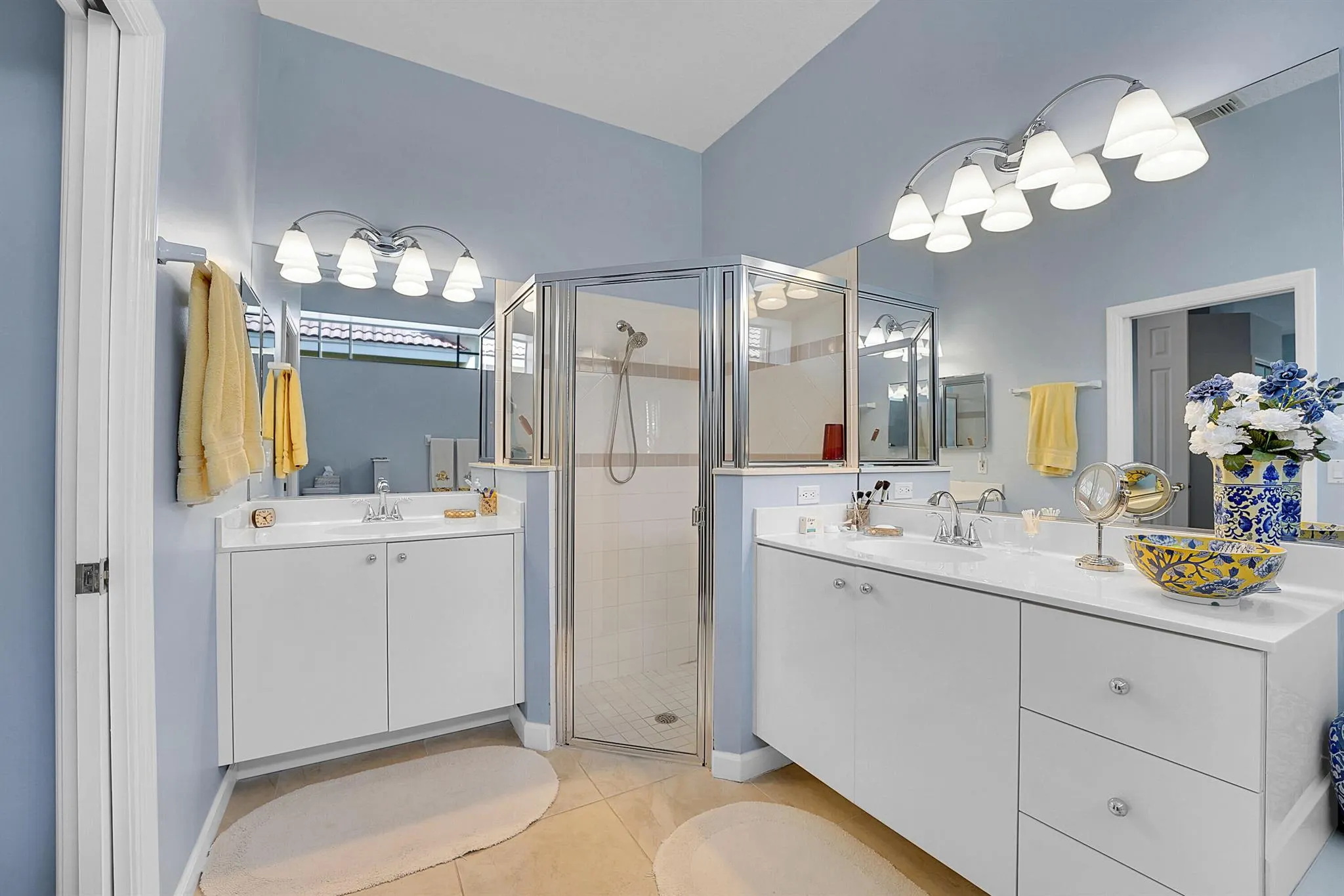 627 SW Saint Thomas Cove