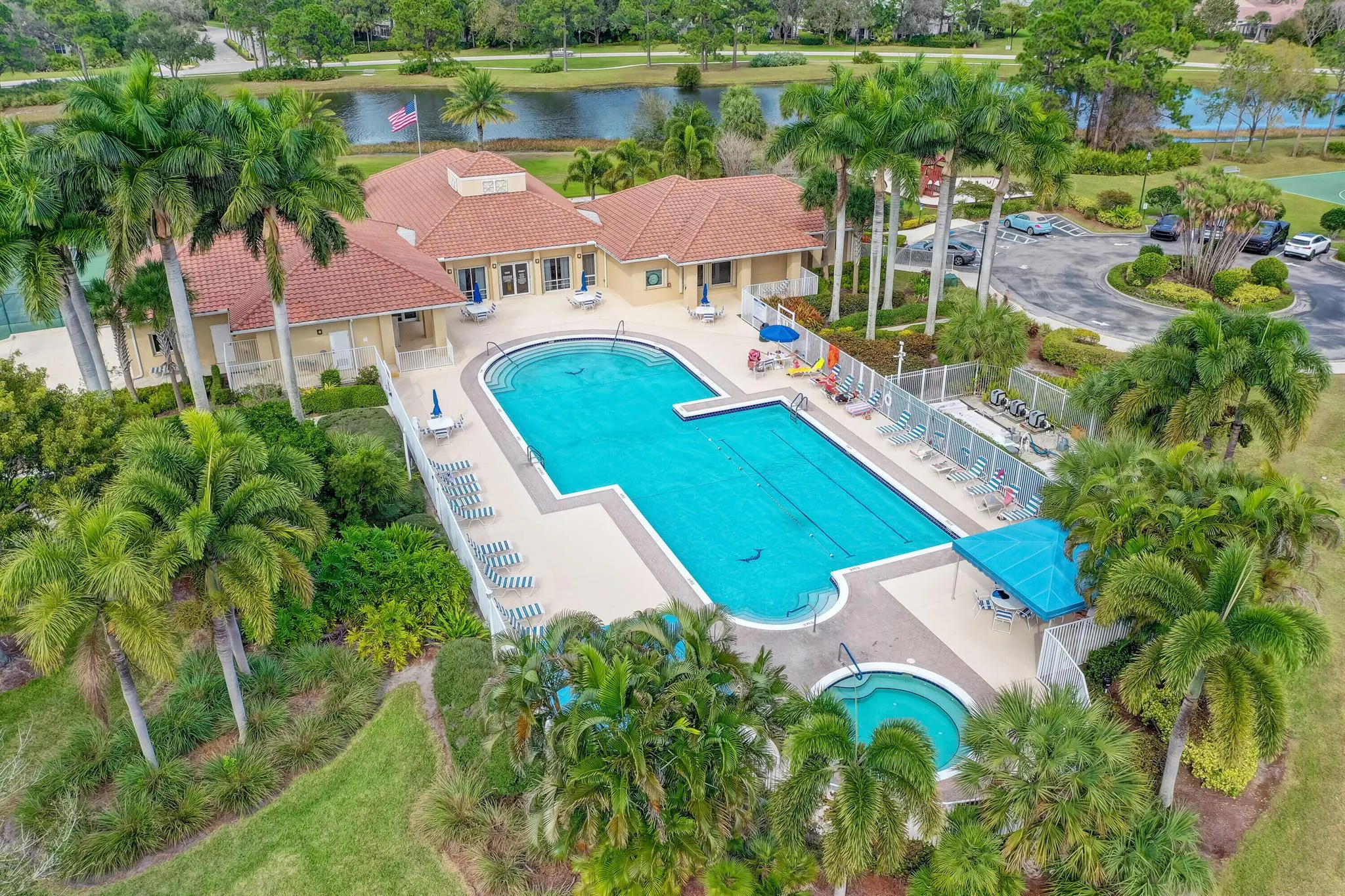 627 SW Saint Thomas Cove