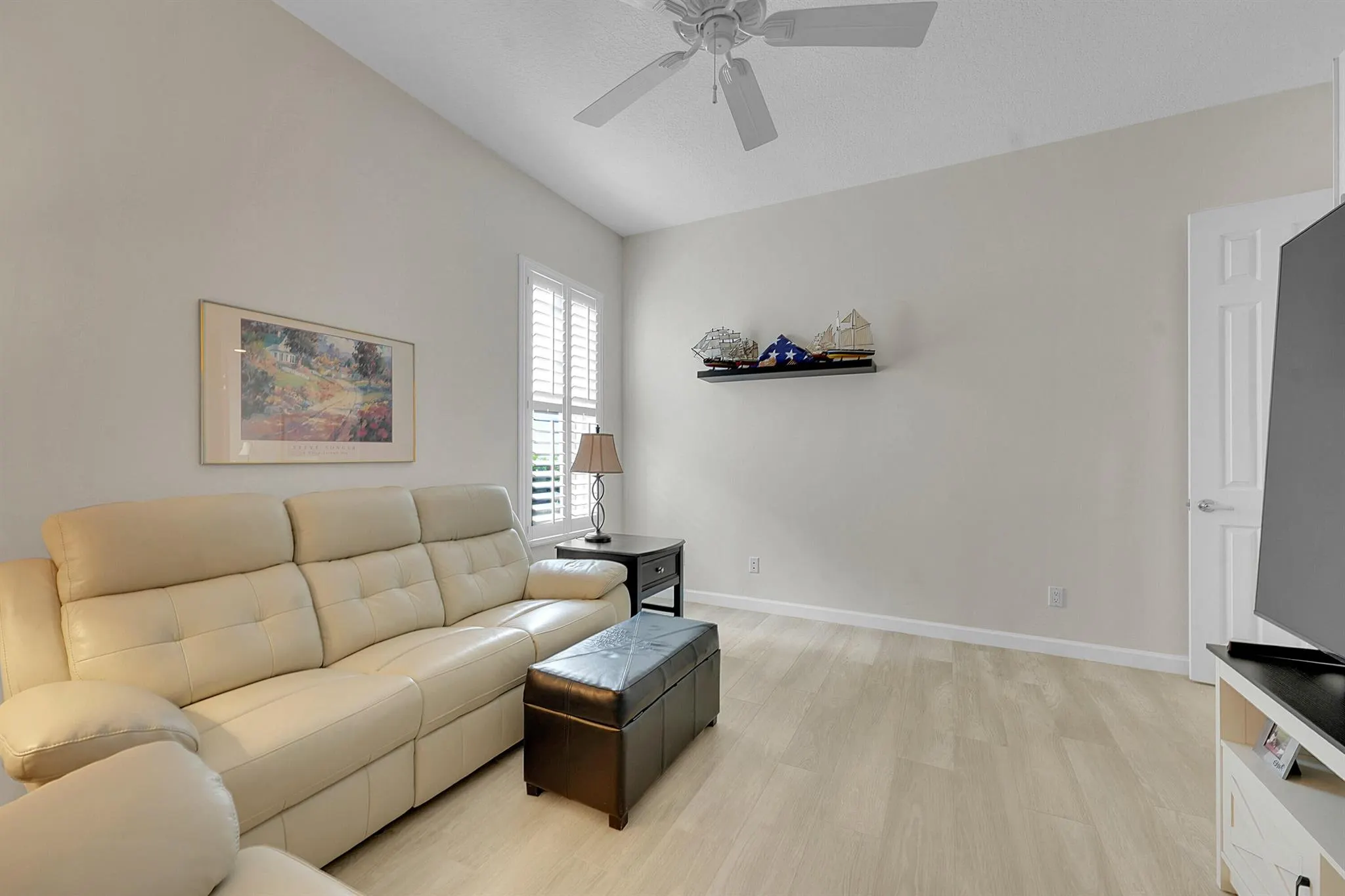 627 SW Saint Thomas Cove
