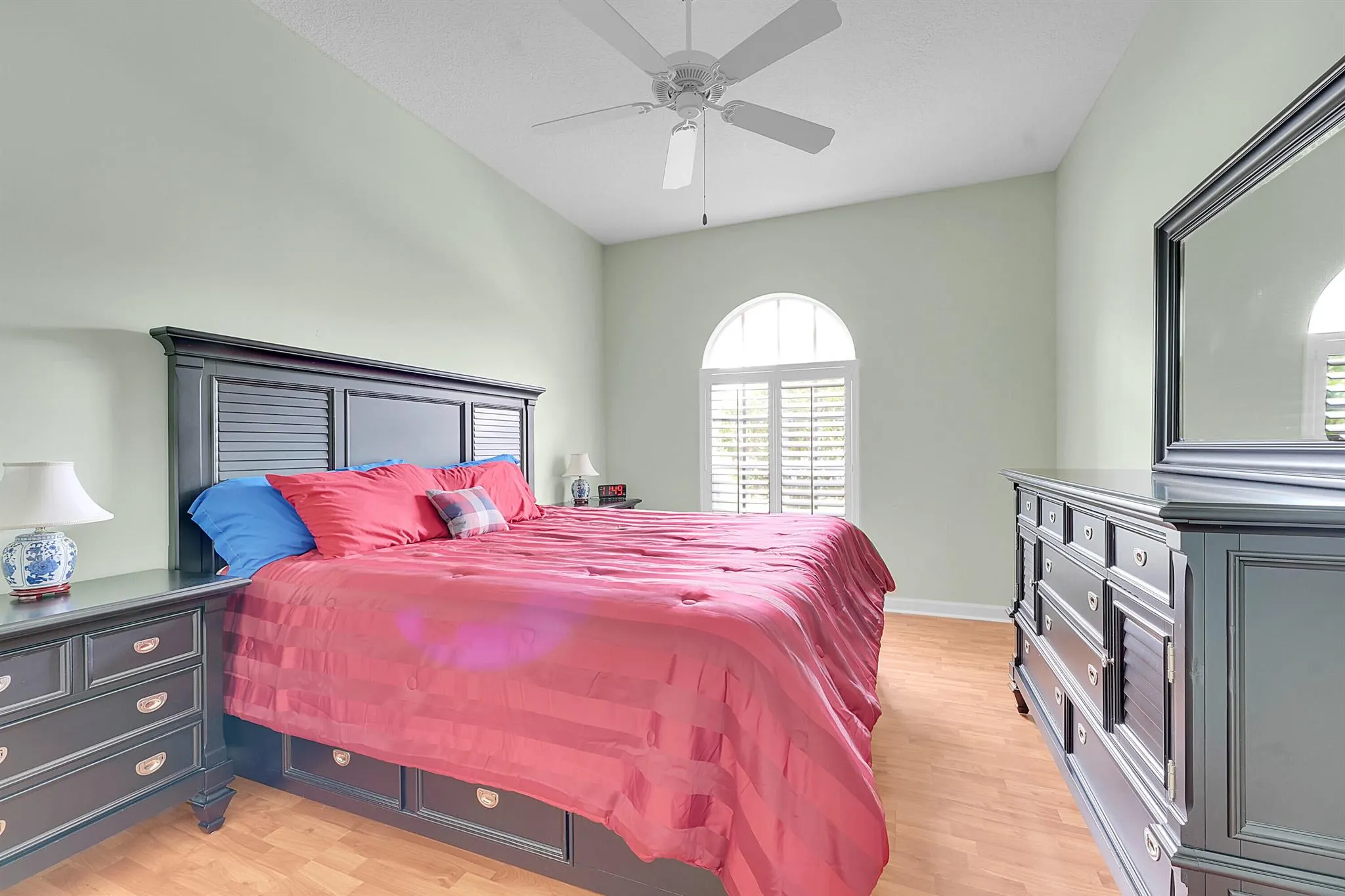 627 SW Saint Thomas Cove