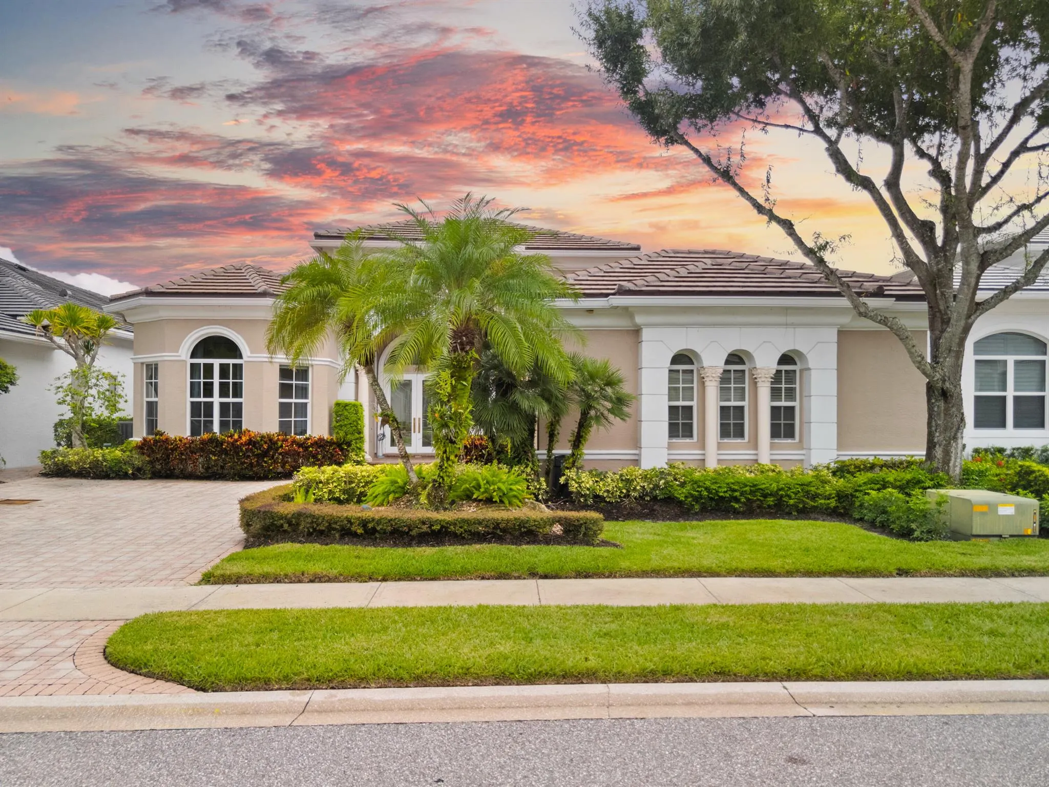7636 Bella Verde Way