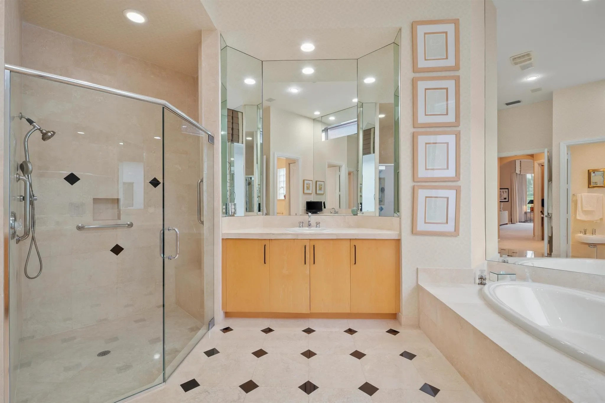 7636 Bella Verde Way