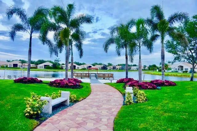 7322 Morocca Lake Drive